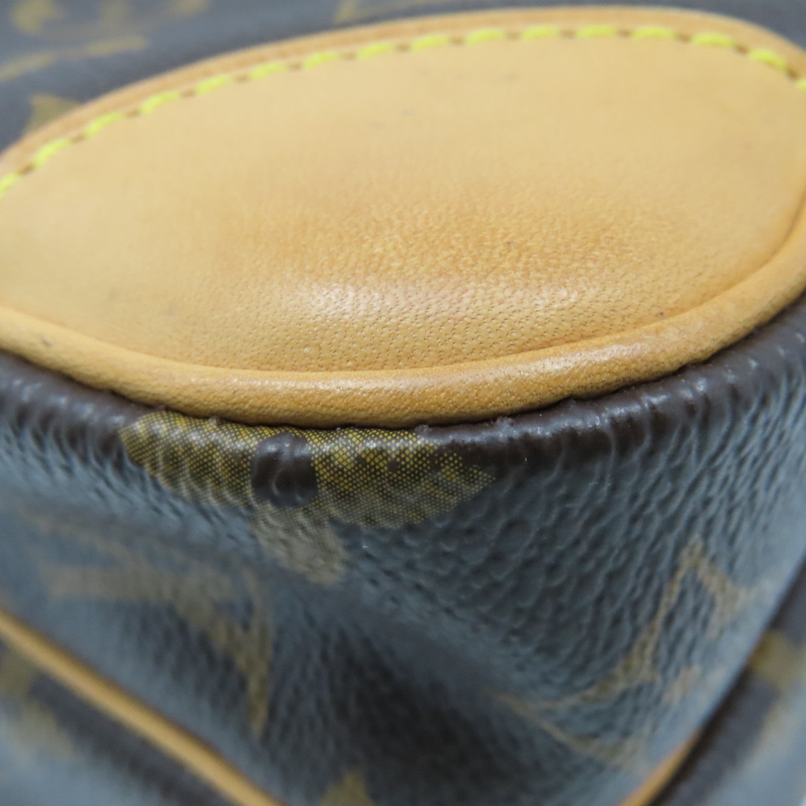 LOUIS VUITTON Monogram Amazon Shoulder Bag肩背袋啡色