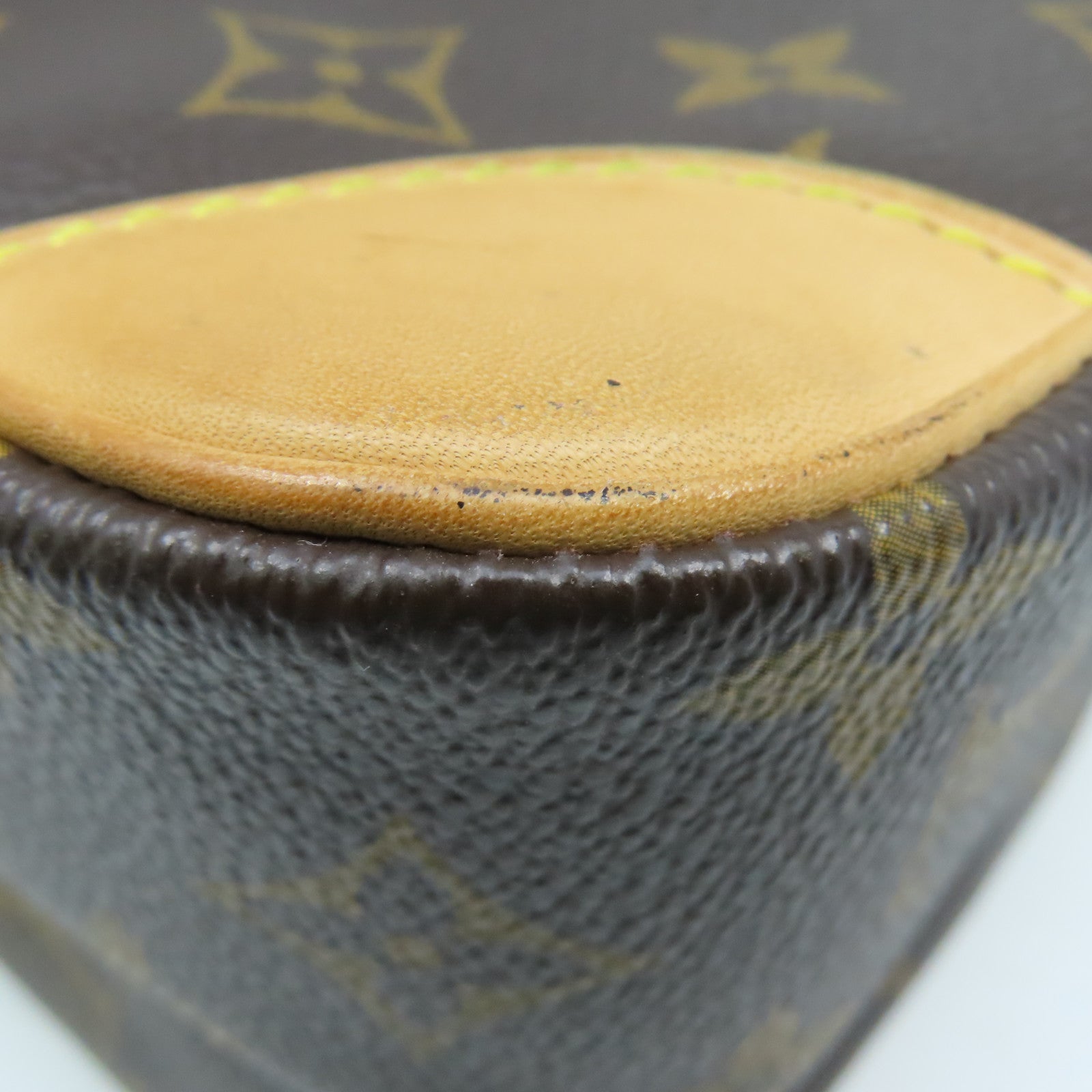 LOUIS VUITTON Monogram Amazon Shoulder Bag肩背袋啡色