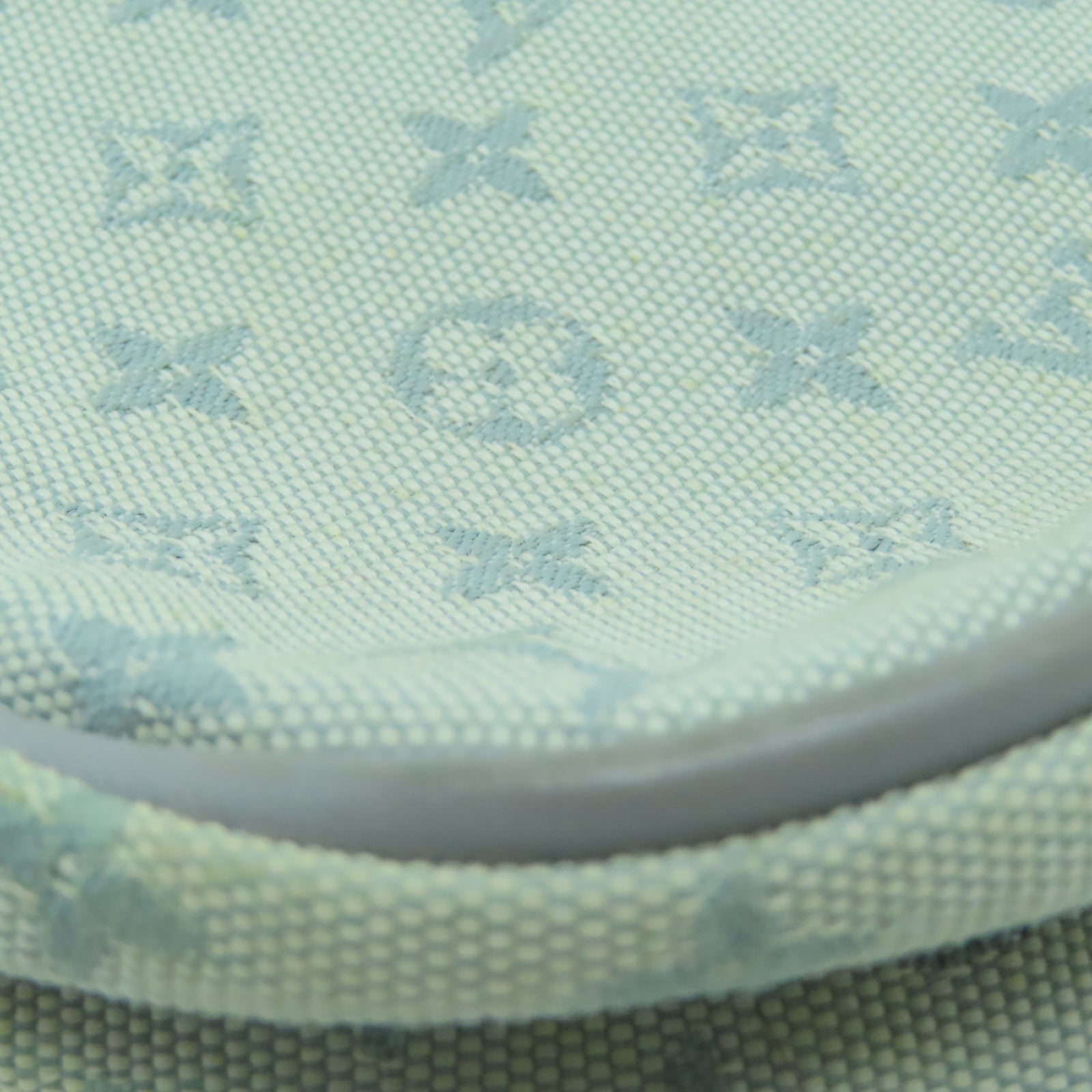 LOUIS VUITTON Monogram Mini lin Musette Conte Du Defil银扣肩背袋灰色