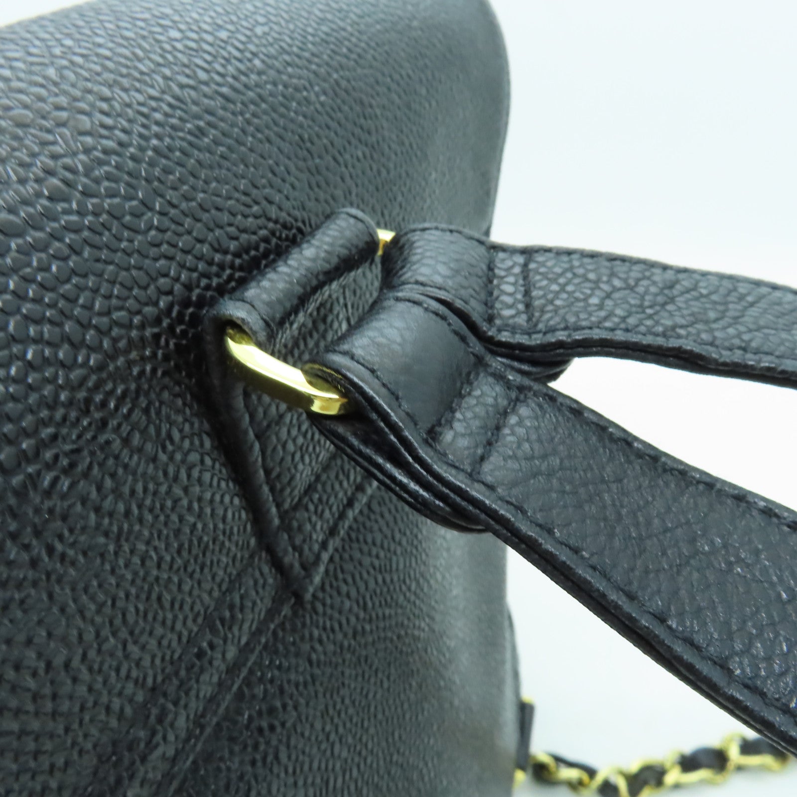 CHANEL Caviar皮革Backpack金扣背包黑色