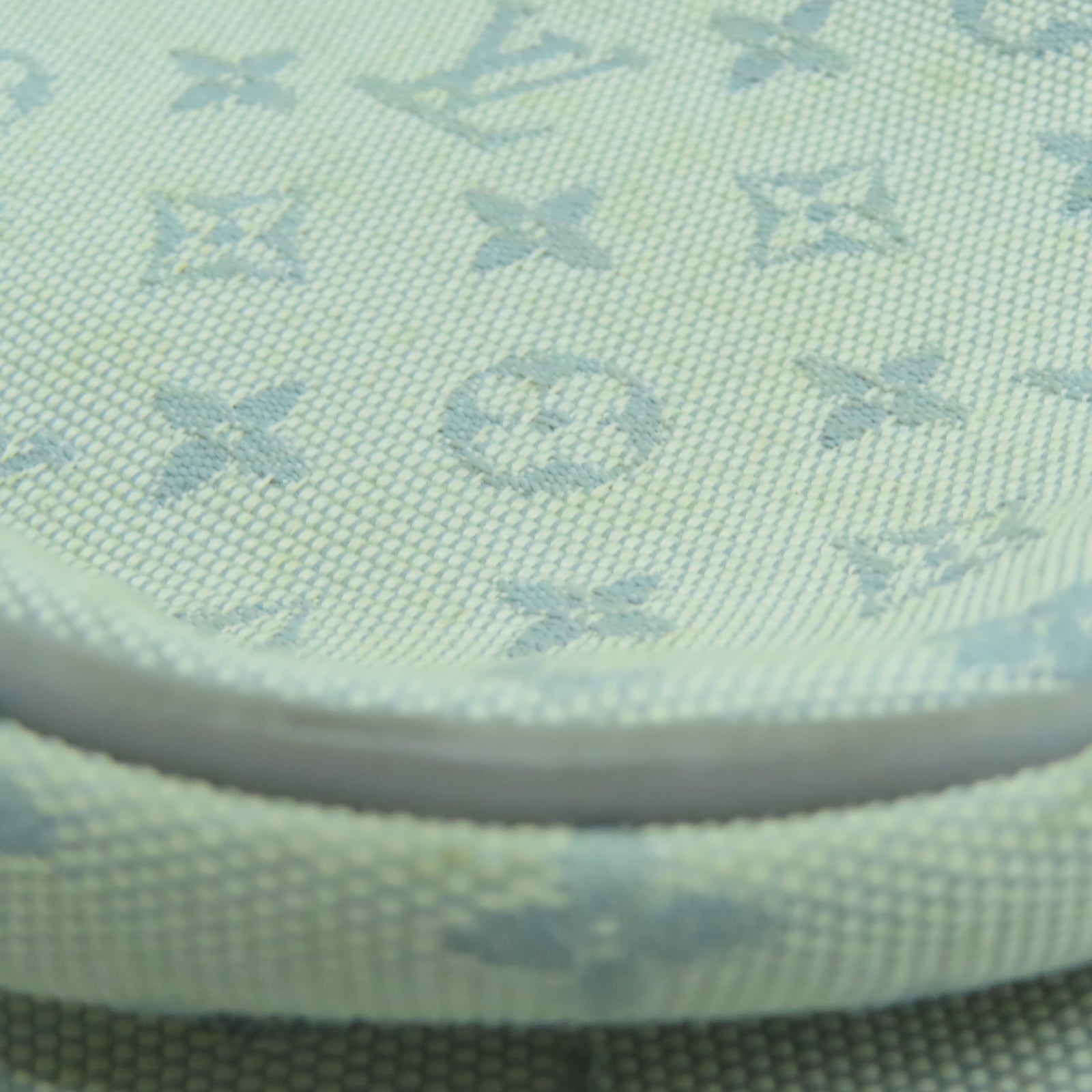 LOUIS VUITTON Monogram Mini lin Musette Conte Du Defil银扣肩背袋灰色