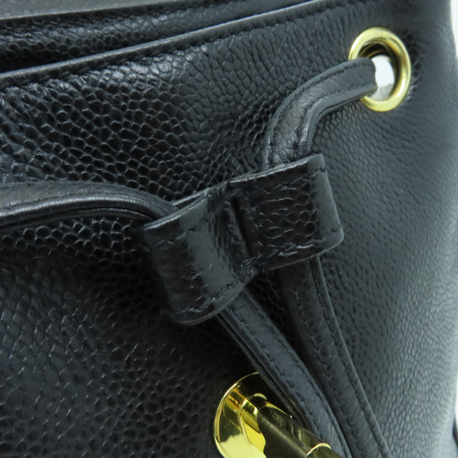 CHANEL Caviar皮革Backpack金扣背包黑色