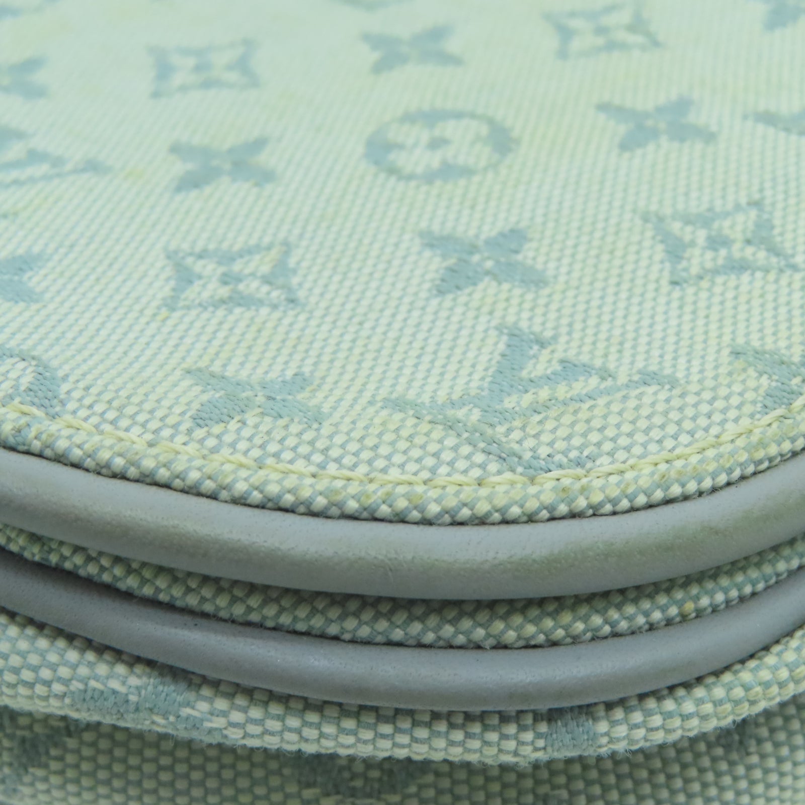 LOUIS VUITTON Monogram Mini lin Musette Conte Du Defil银扣肩背袋灰色
