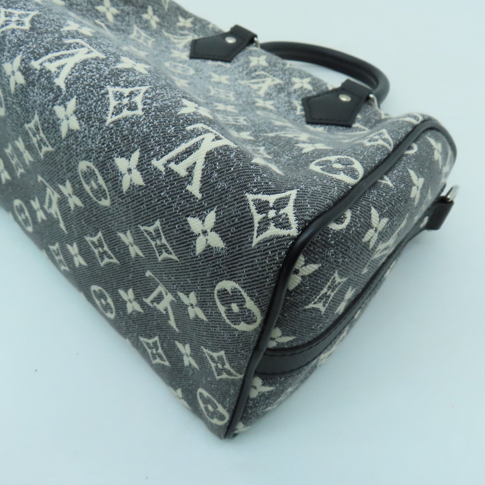 LOUIS VUITTON Monogram Jacquard Denim Speedy Bandouliere 25银扣手挽肩背两用袋灰色