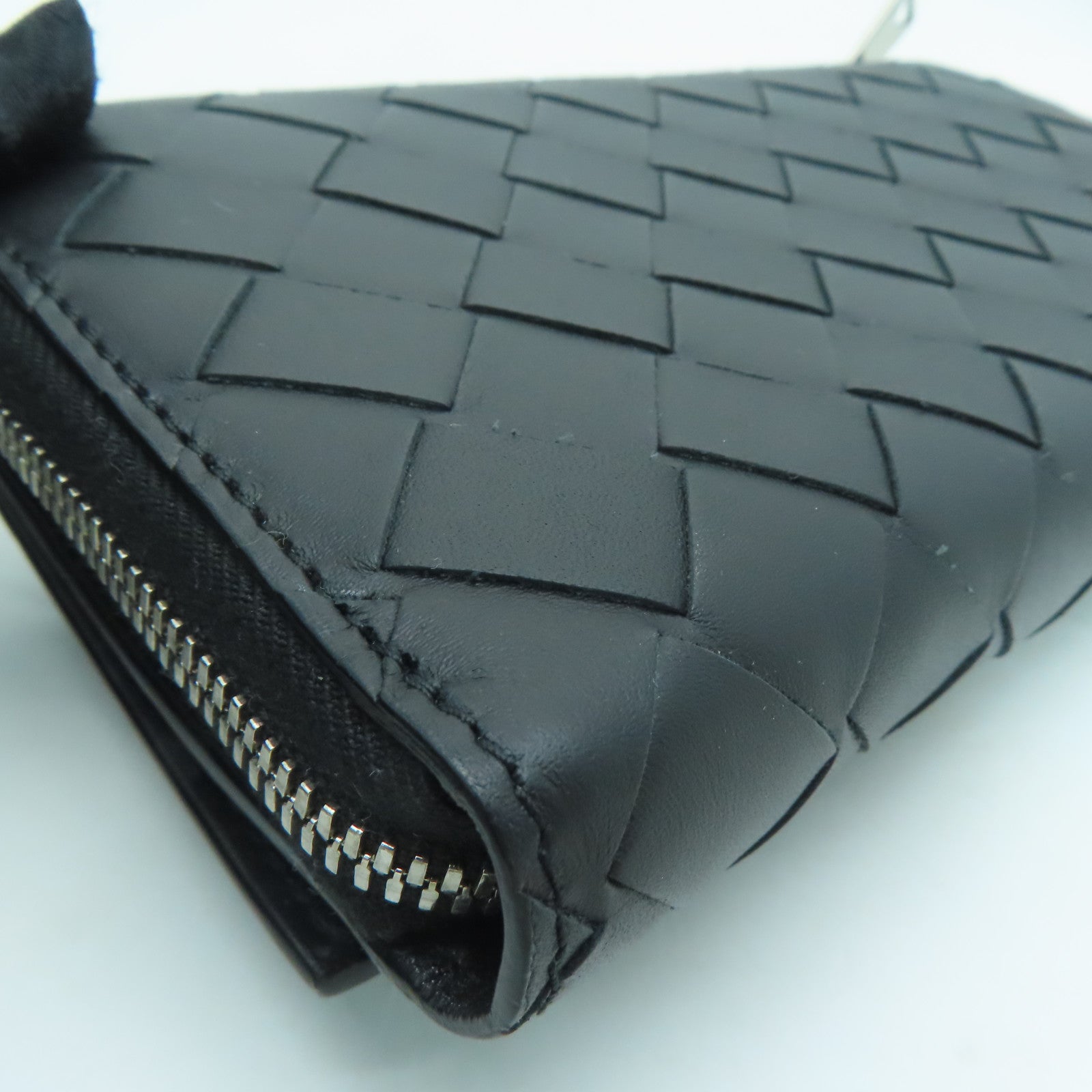 BOTTEGA VENETA Textured Leather Long Wallet Silver Buckle Long Wallet Black