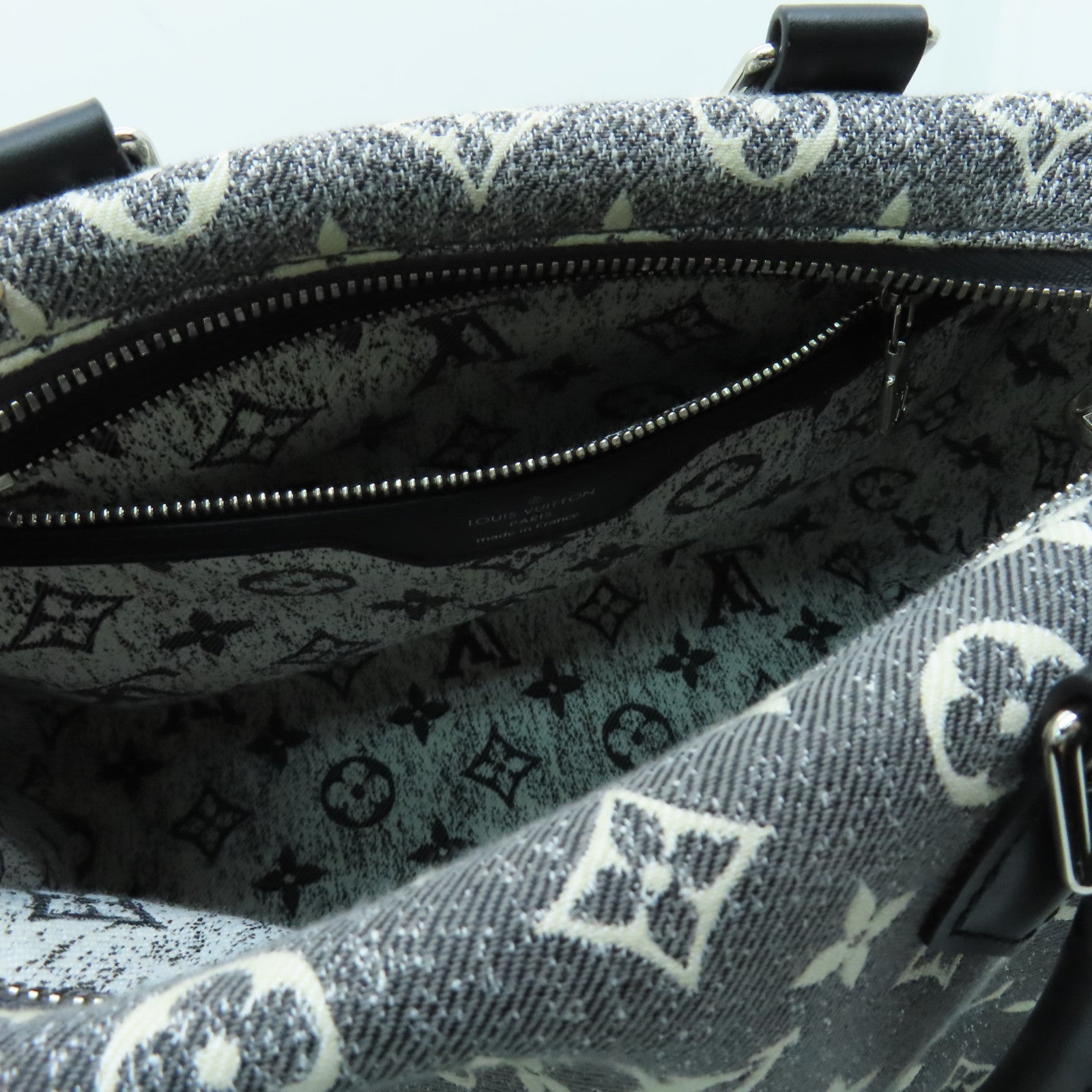LOUIS VUITTON Monogram Jacquard Denim Speedy Bandouliere 25银扣手挽肩背两用袋灰色