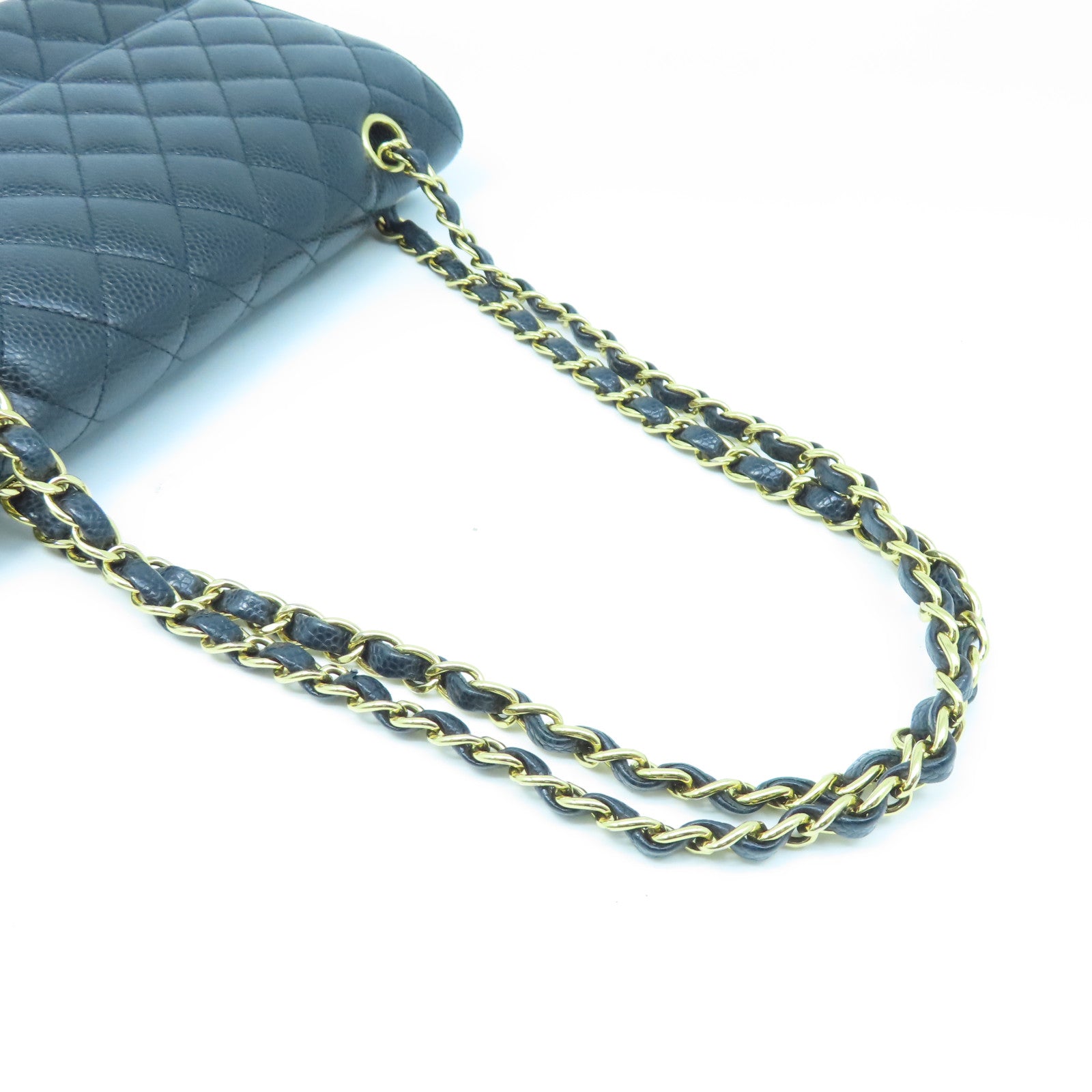 CHANEL 菱格Caviar皮革Classic 25cm金扣鏈帶肩背袋黑色