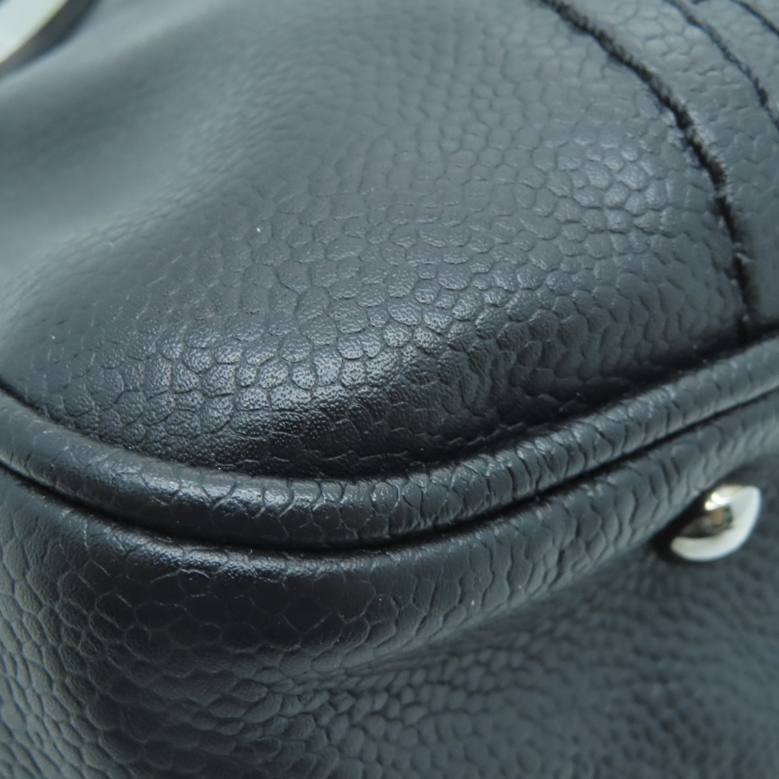 CHANEL 牛皮皮革Handbag银扣手挽袋黑色