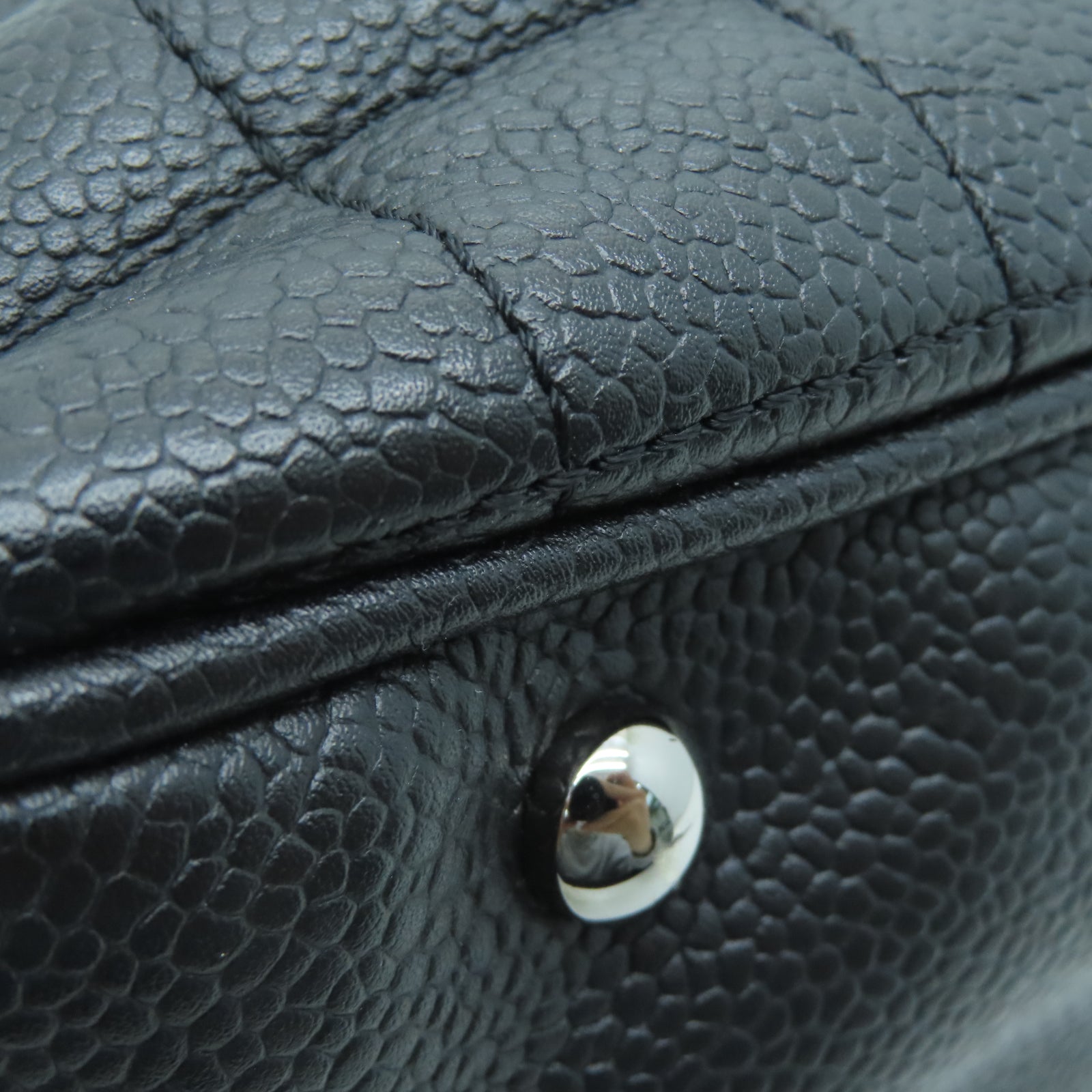 CHANEL 牛皮皮革Handbag银扣手挽袋黑色