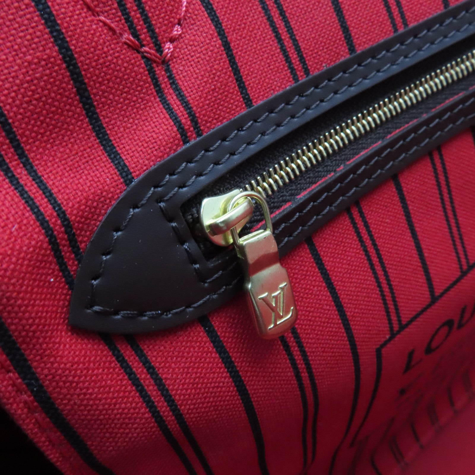 LOUIS VUITTON Damier Neverfull MM Gold Buckle Shoulder Bag Brown
