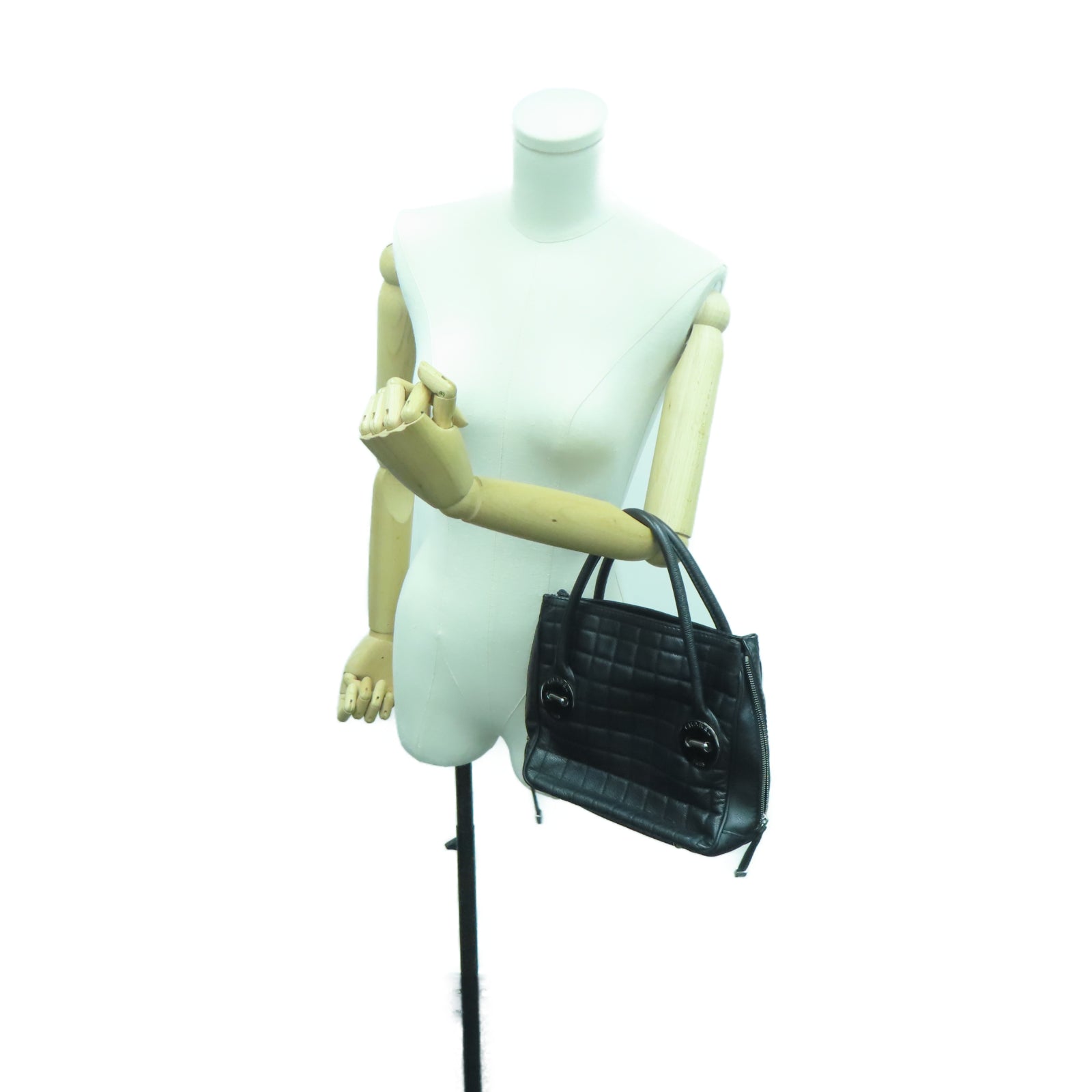 CHANEL 牛皮皮革Handbag银扣手挽袋黑色