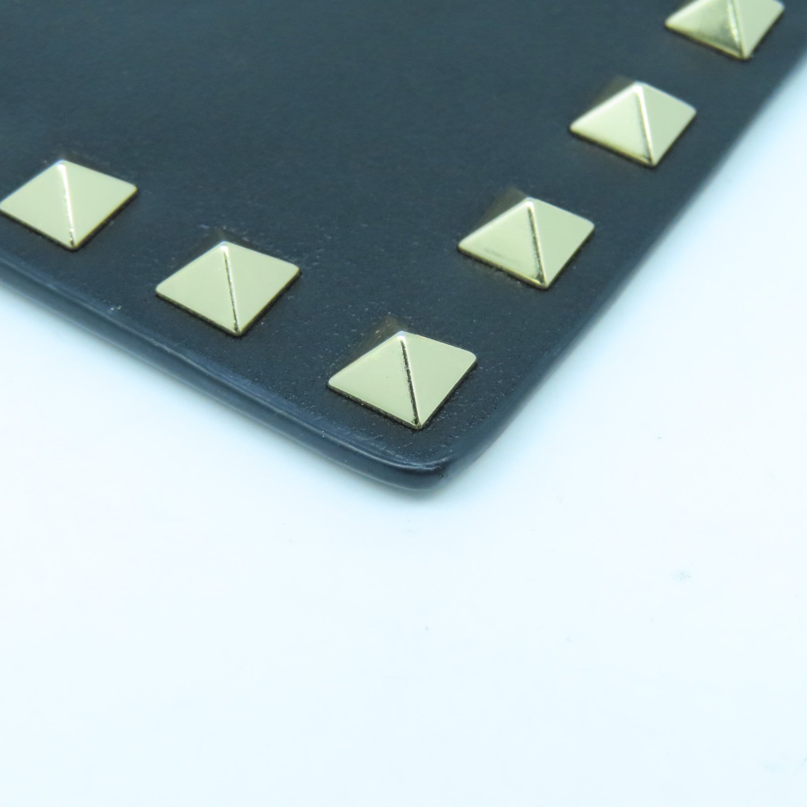 Valentino 牛皮皮革Card case銀扣卡片套黑色