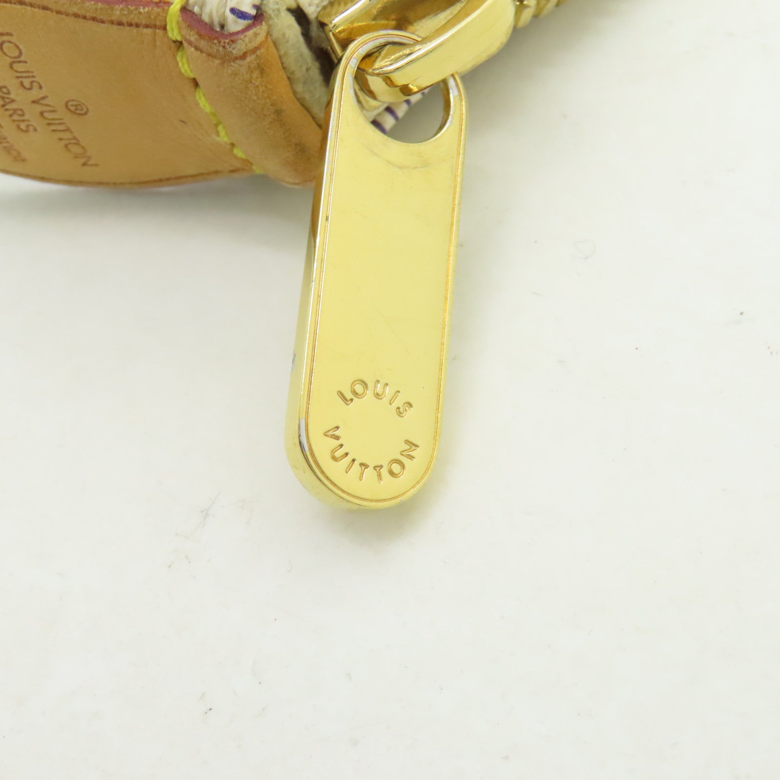 LOUIS VUITTON Damier Azur Saleya MM金扣手挽袋白色