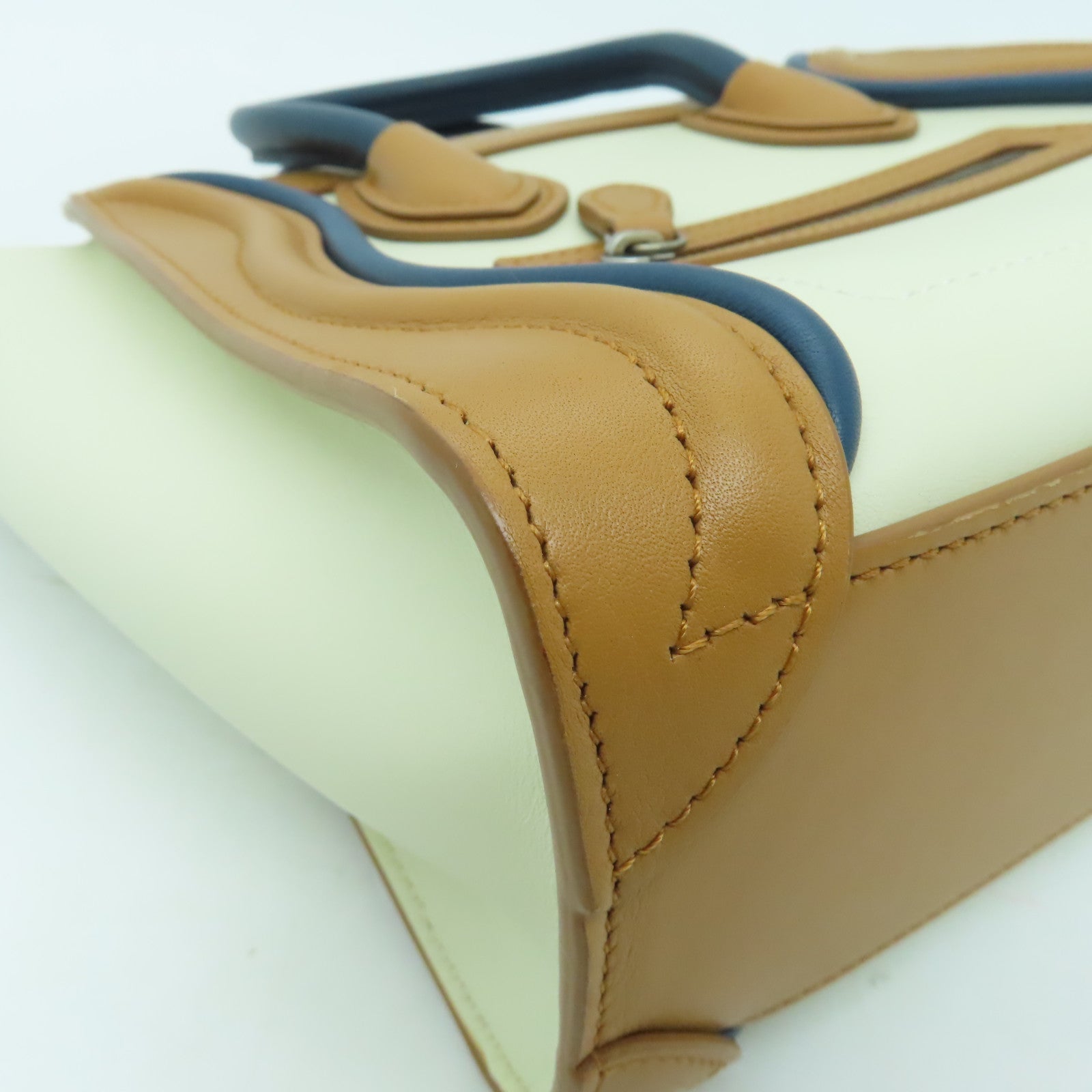 CELINE 牛皮皮革Nano Luggage手挽肩背兩用袋米