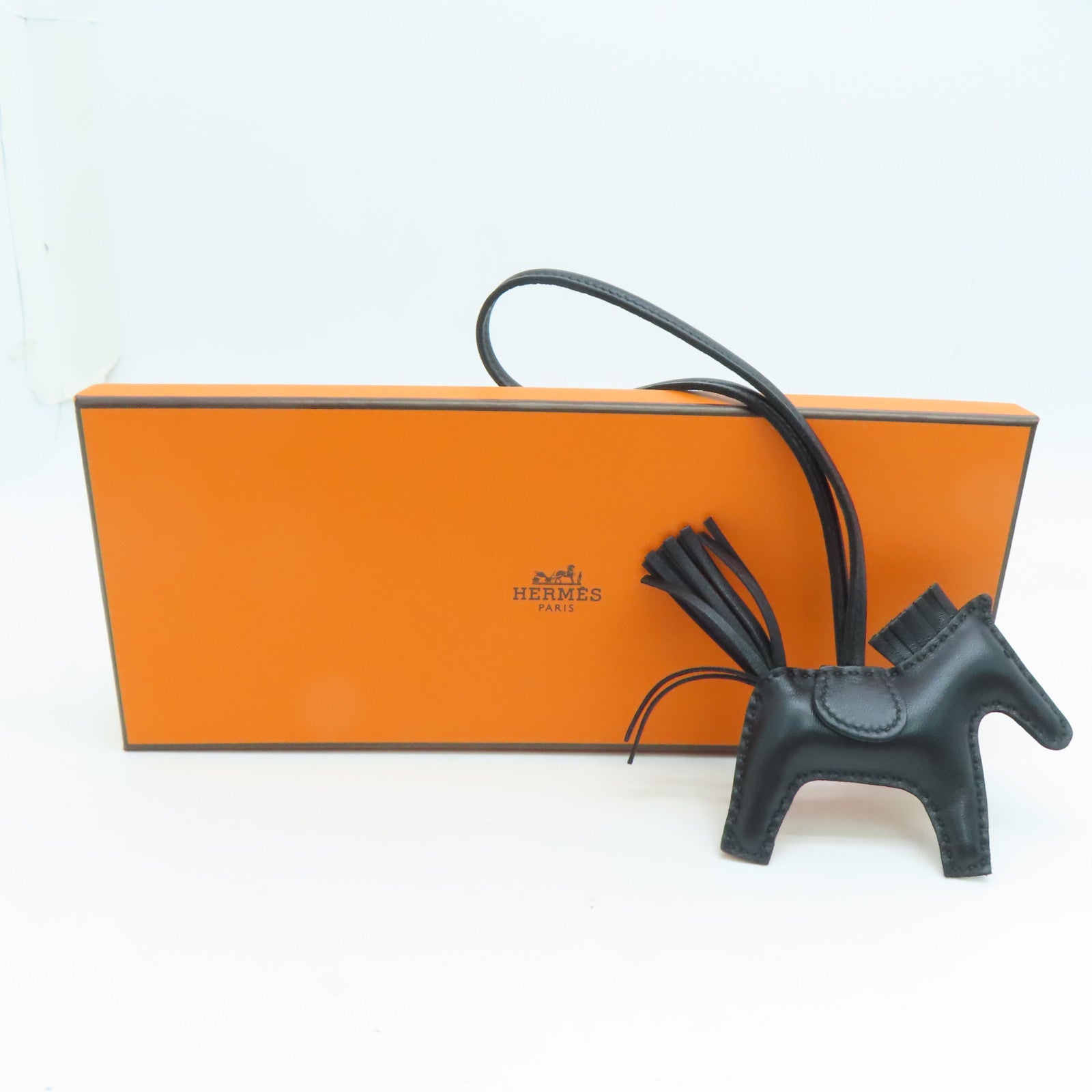 HERMES 羊皮皮革Rodeo PM挂饰黑色