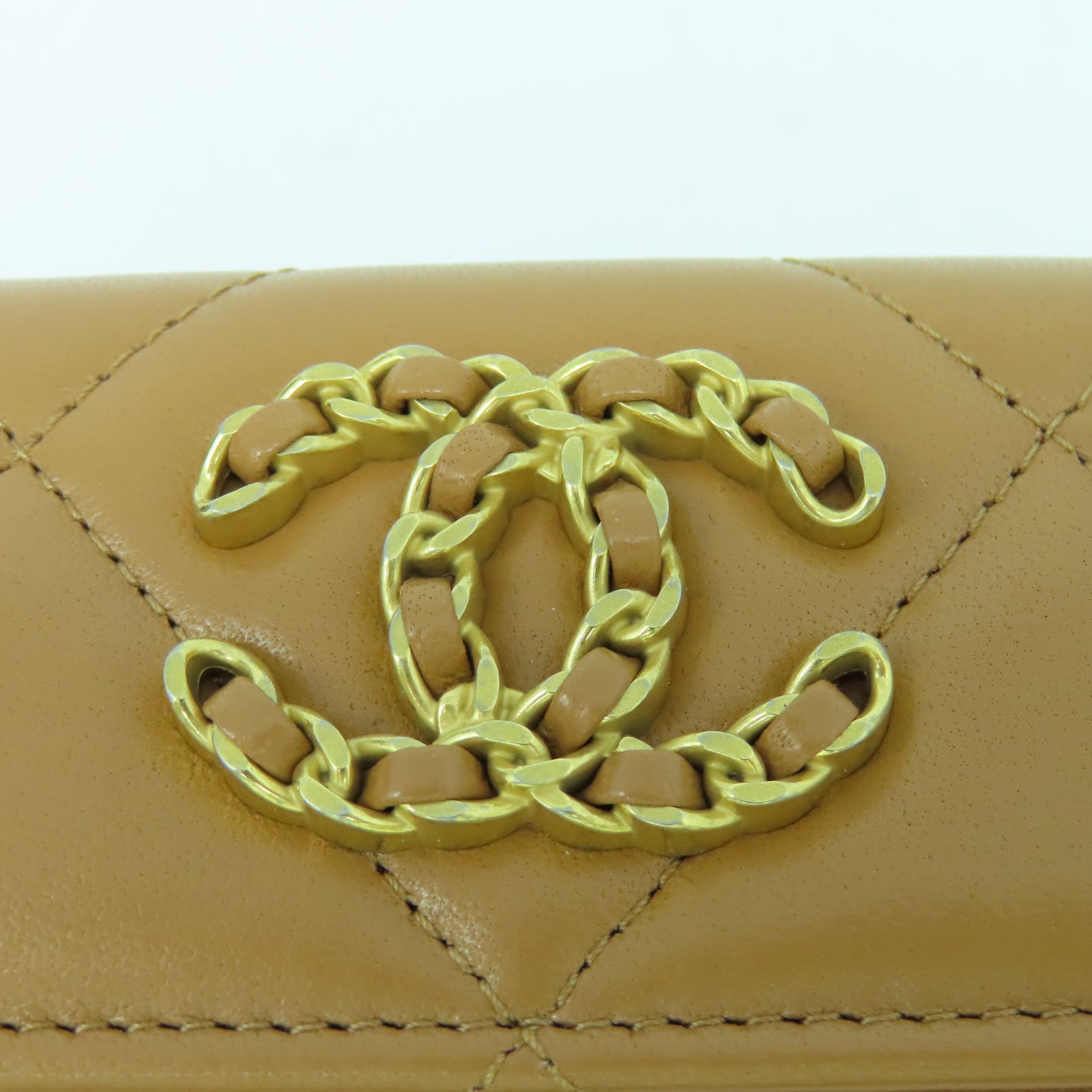 CHANEL 菱格牛皮皮革C19 Wallet金扣錢包駱駝色