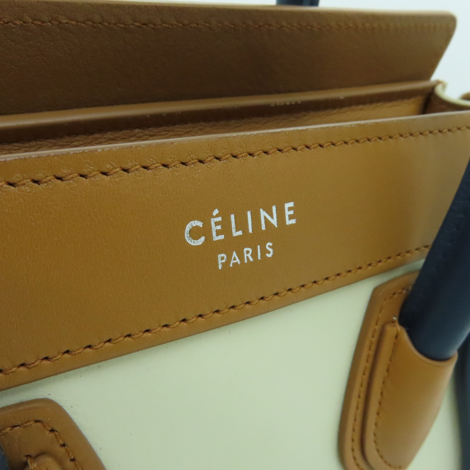 CELINE 牛皮皮革Nano Luggage手挽肩背兩用袋米