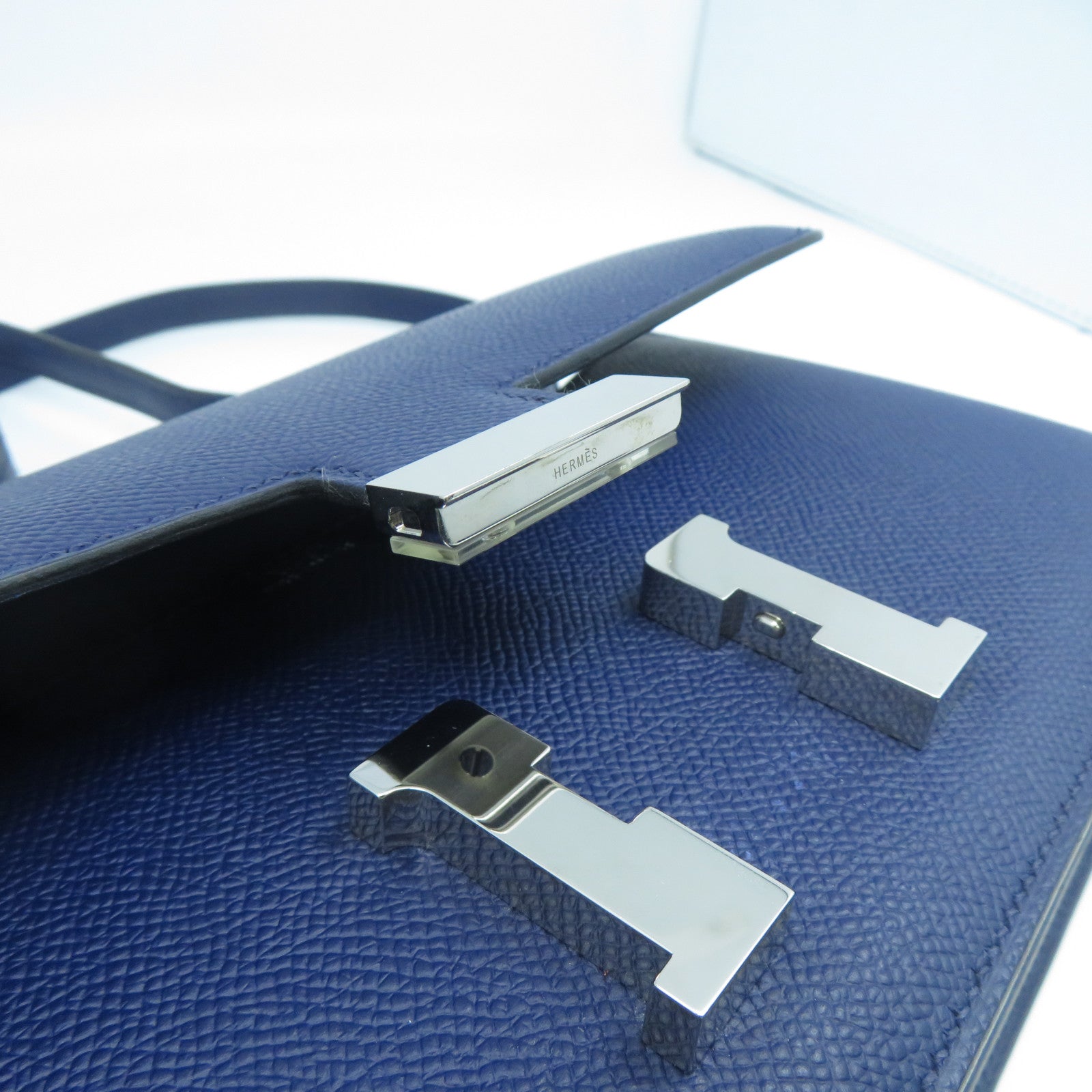 HERMES Epsom皮革Constance Elan銀扣肩背袋Bleu Saphir寶石藍色