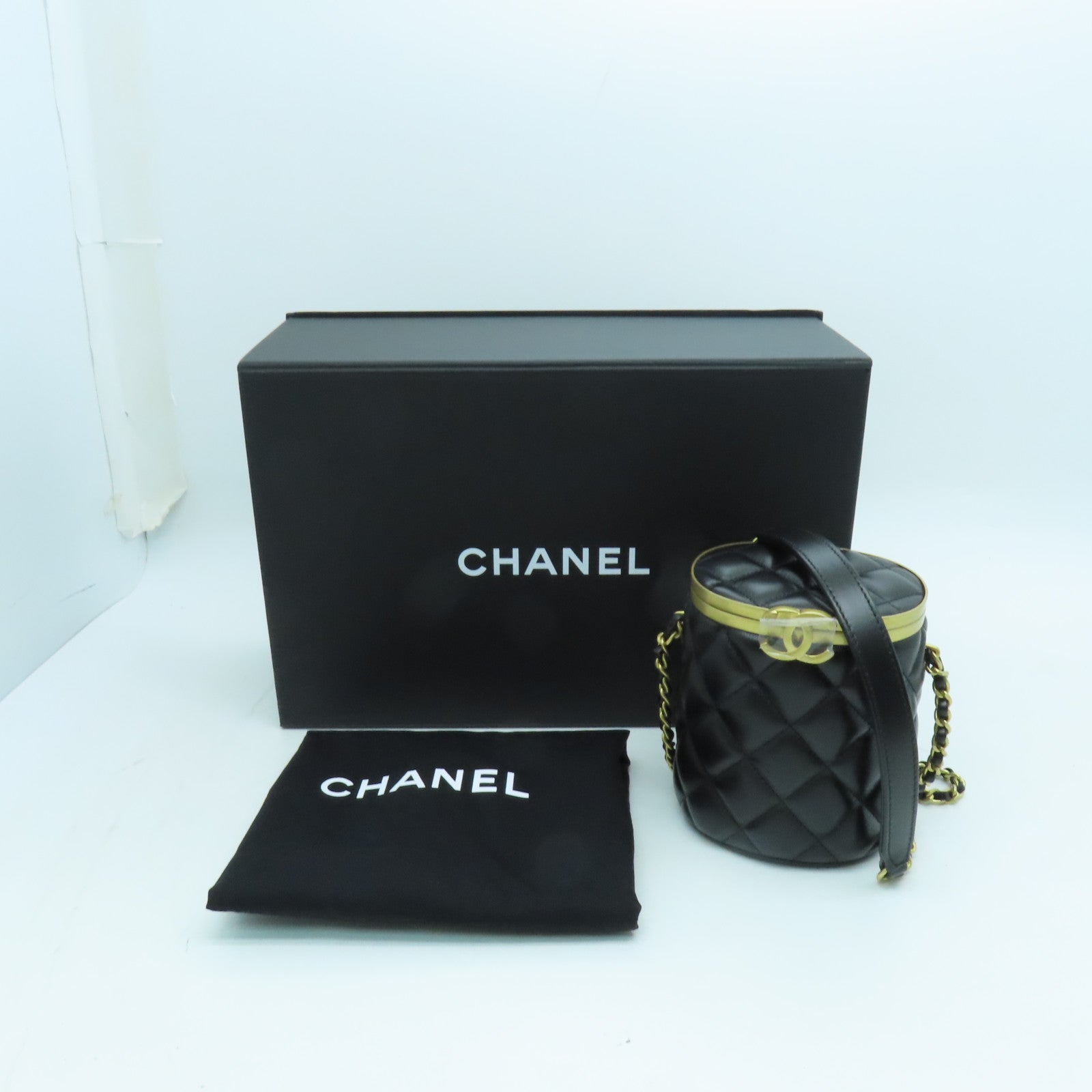 CHANEL Diamond Sheepskin Leather Chain Shoulder Gold Buckle Shoulder Bag Black