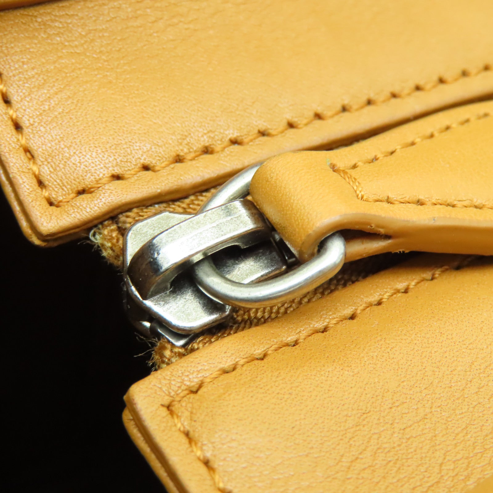 CELINE 牛皮皮革Nano Luggage手挽肩背兩用袋米