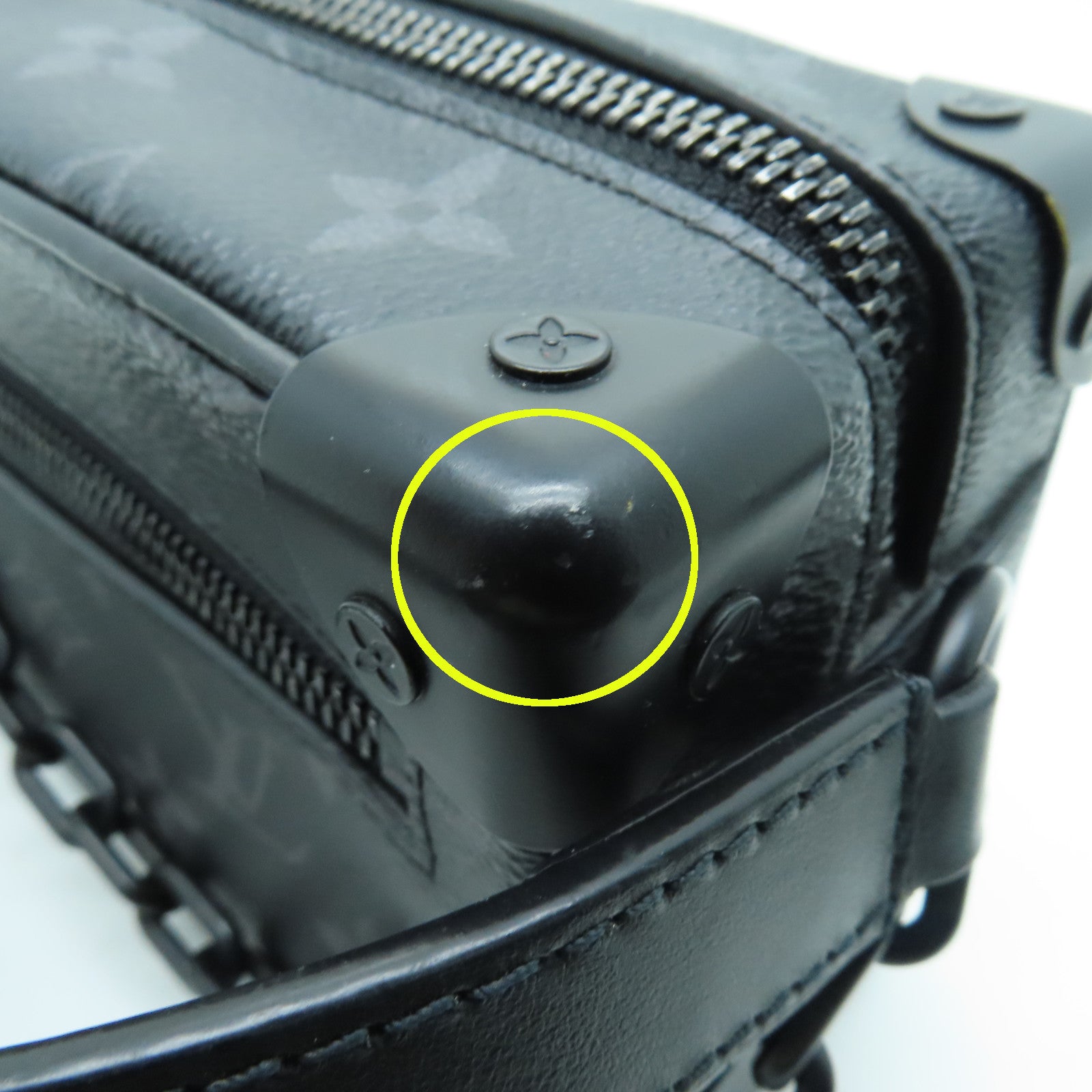 LOUIS VUITTON Monogram Eclipse Mini Soft Trunk肩背袋黑扣黑色