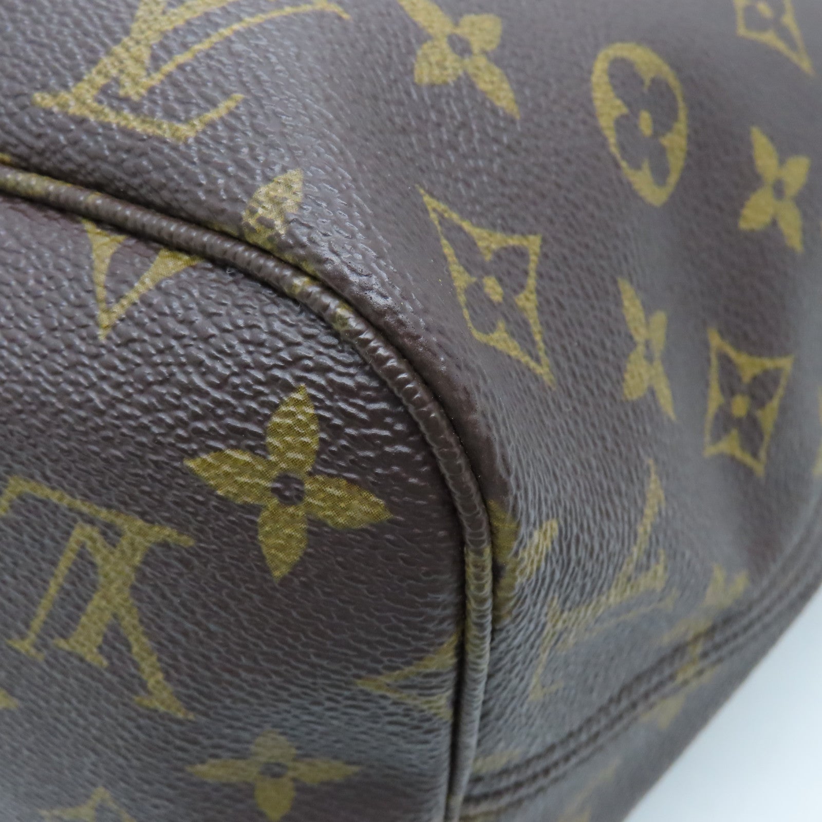 LOUIS VUITTON Monogram Neverfull MM Gold Buckle Shoulder Bag Brown