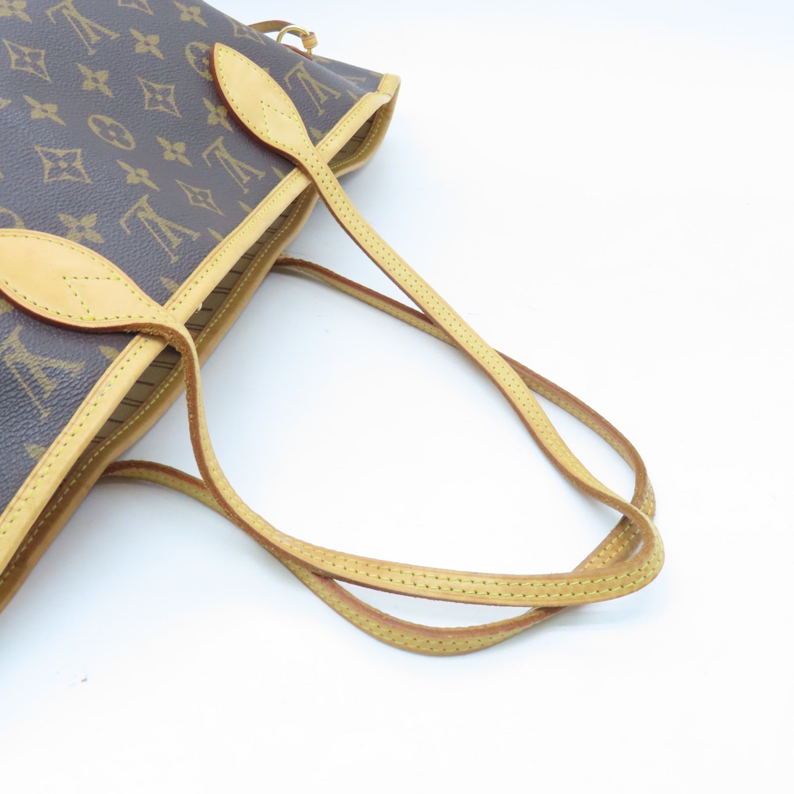 LOUIS VUITTON Monogram Neverfull MM Gold Buckle Shoulder Bag Brown