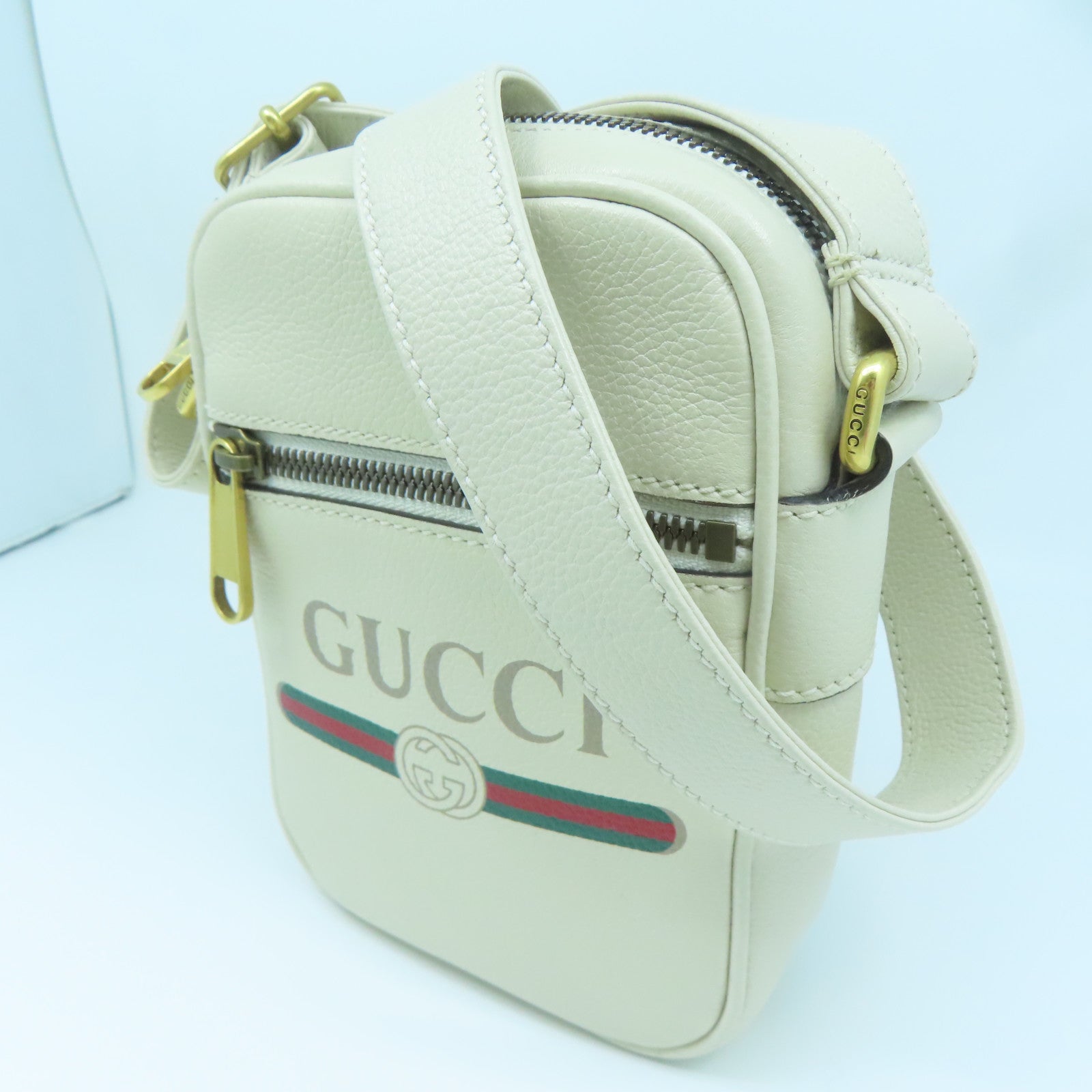 GUCCI 牛皮皮革Shoulder Bag金扣肩背袋白色