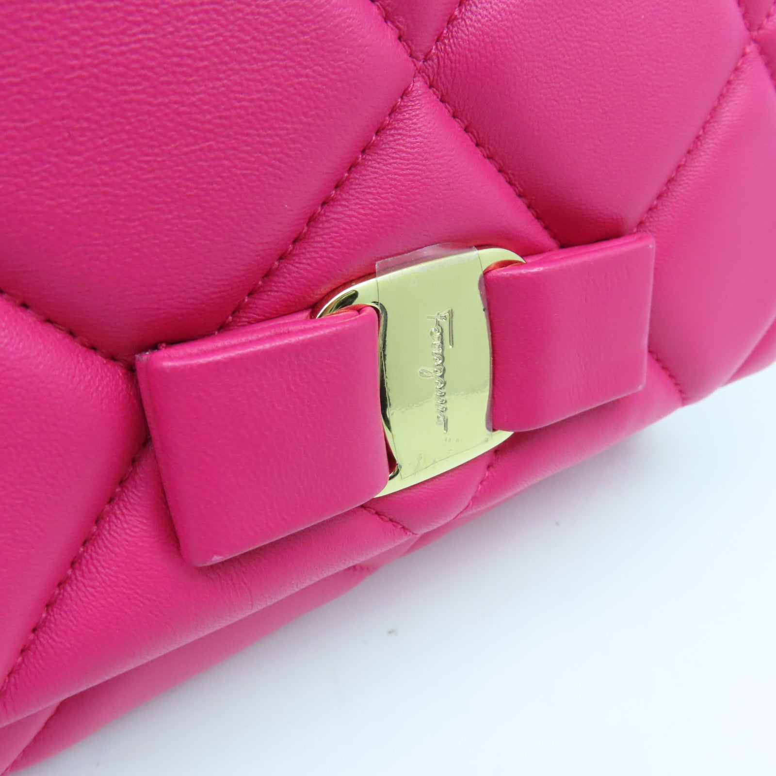 Salvatore Ferragamo 菱格羊皮皮革Chain Shoulder Bag金扣鏈帶肩背袋粉紅色