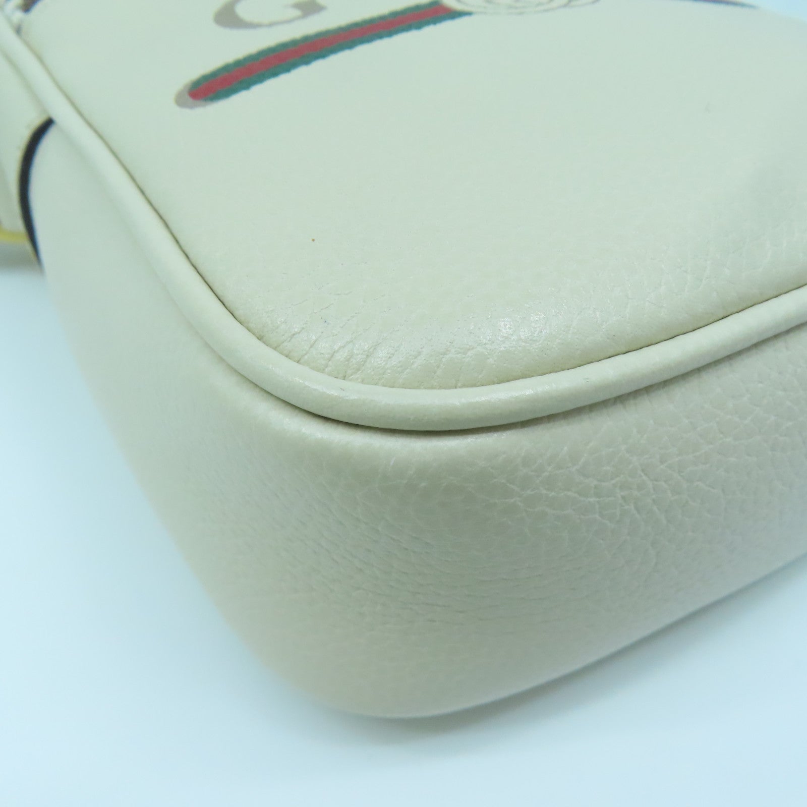 GUCCI 牛皮皮革Shoulder Bag金扣肩背袋白色