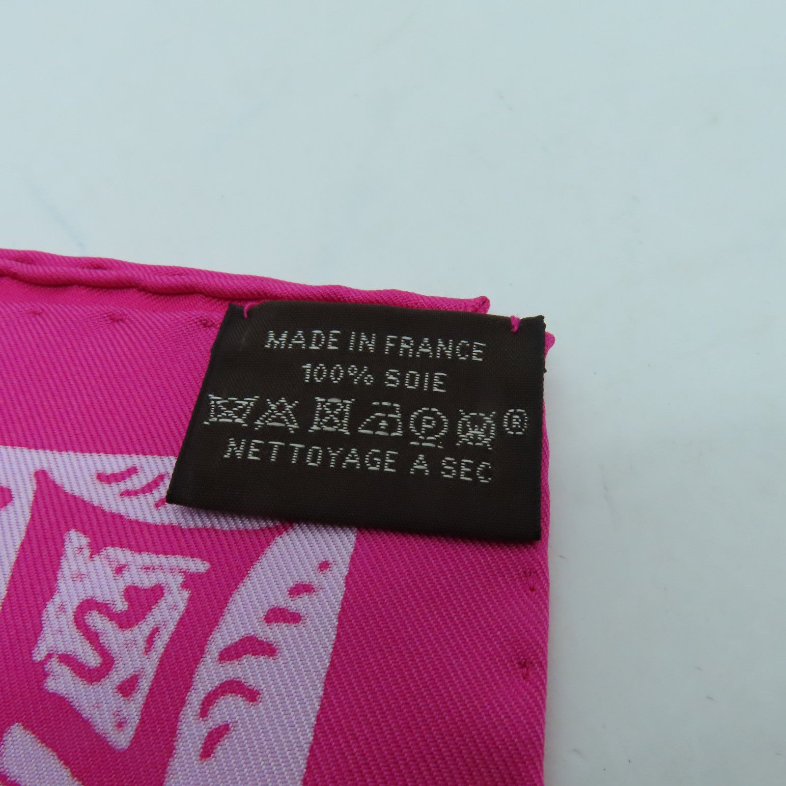 HERMES Silk Twilly Scarf Pink/Color