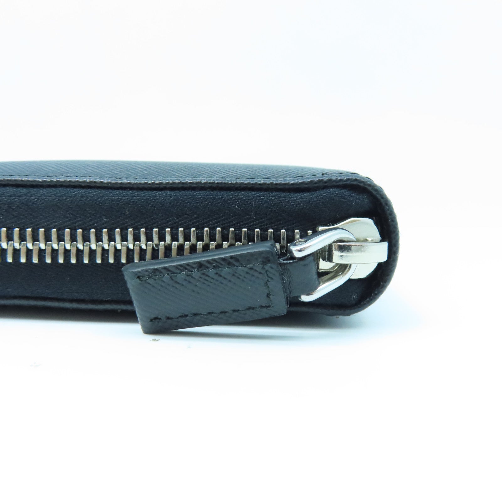 PRADA Saffiano牛皮皮革Zipper Long Wallet銀扣長錢包黑色