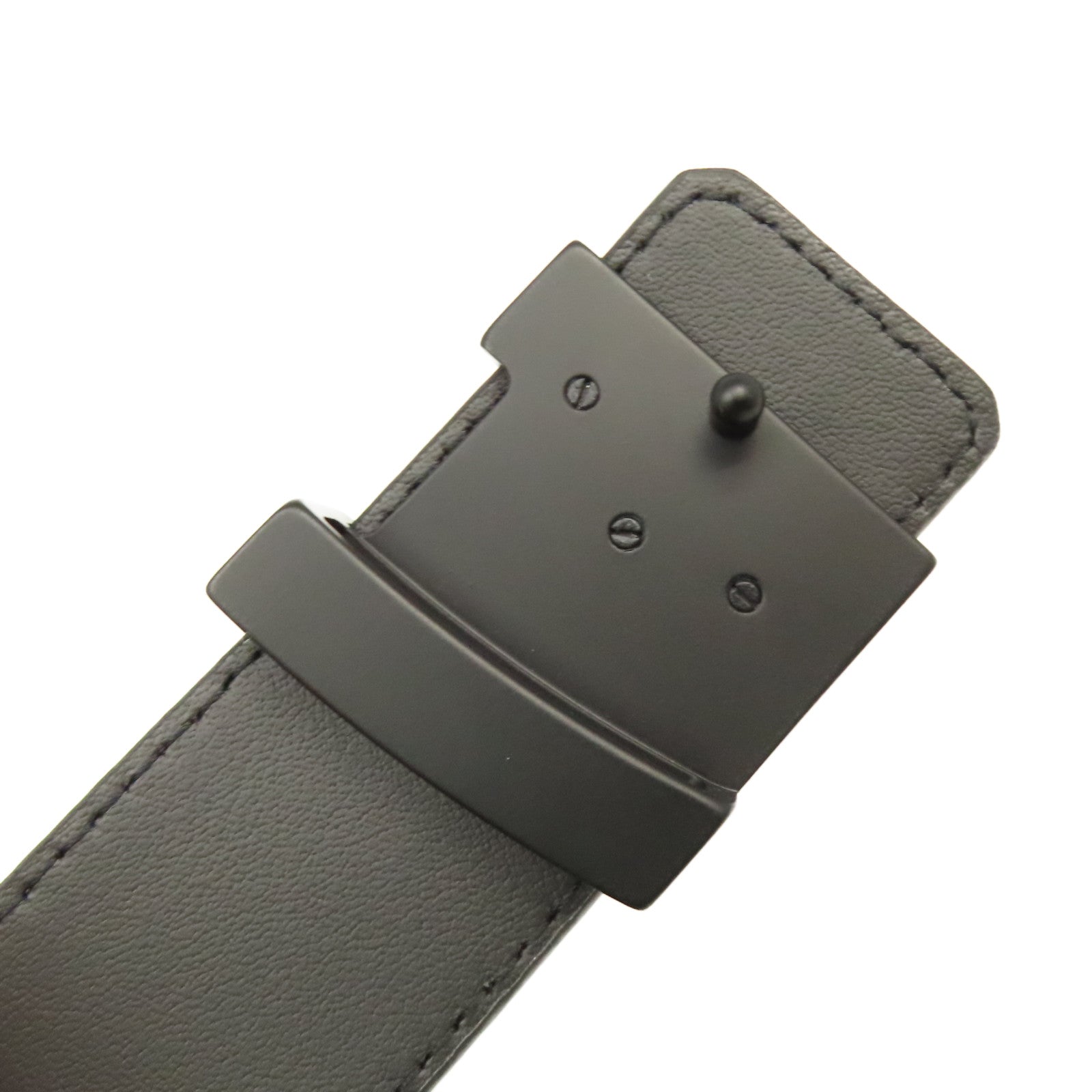 LOUIS VUITTON Taiga Initiales Belt皮革袋黑色