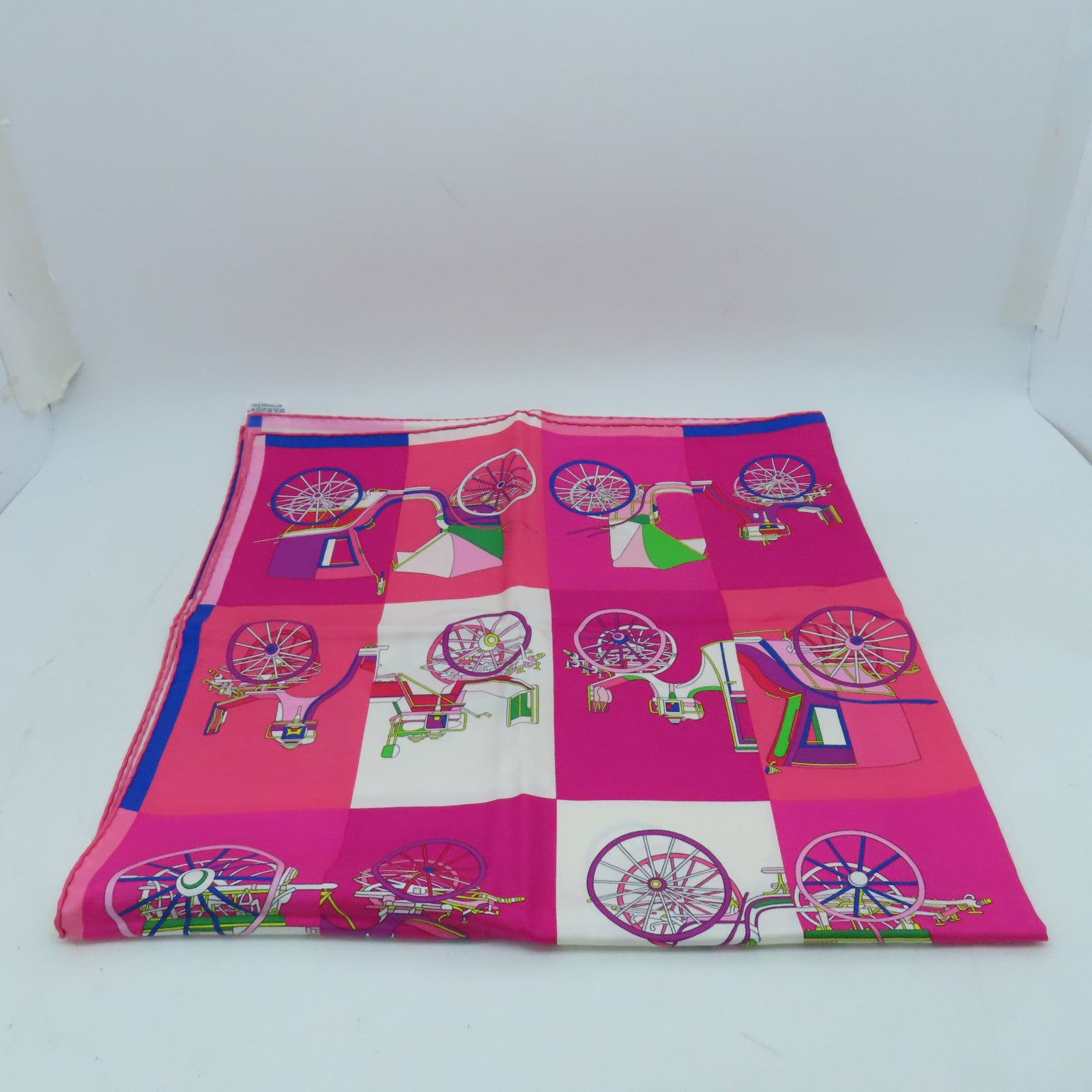 HERMES Silk Twilly Scarf Pink/Color