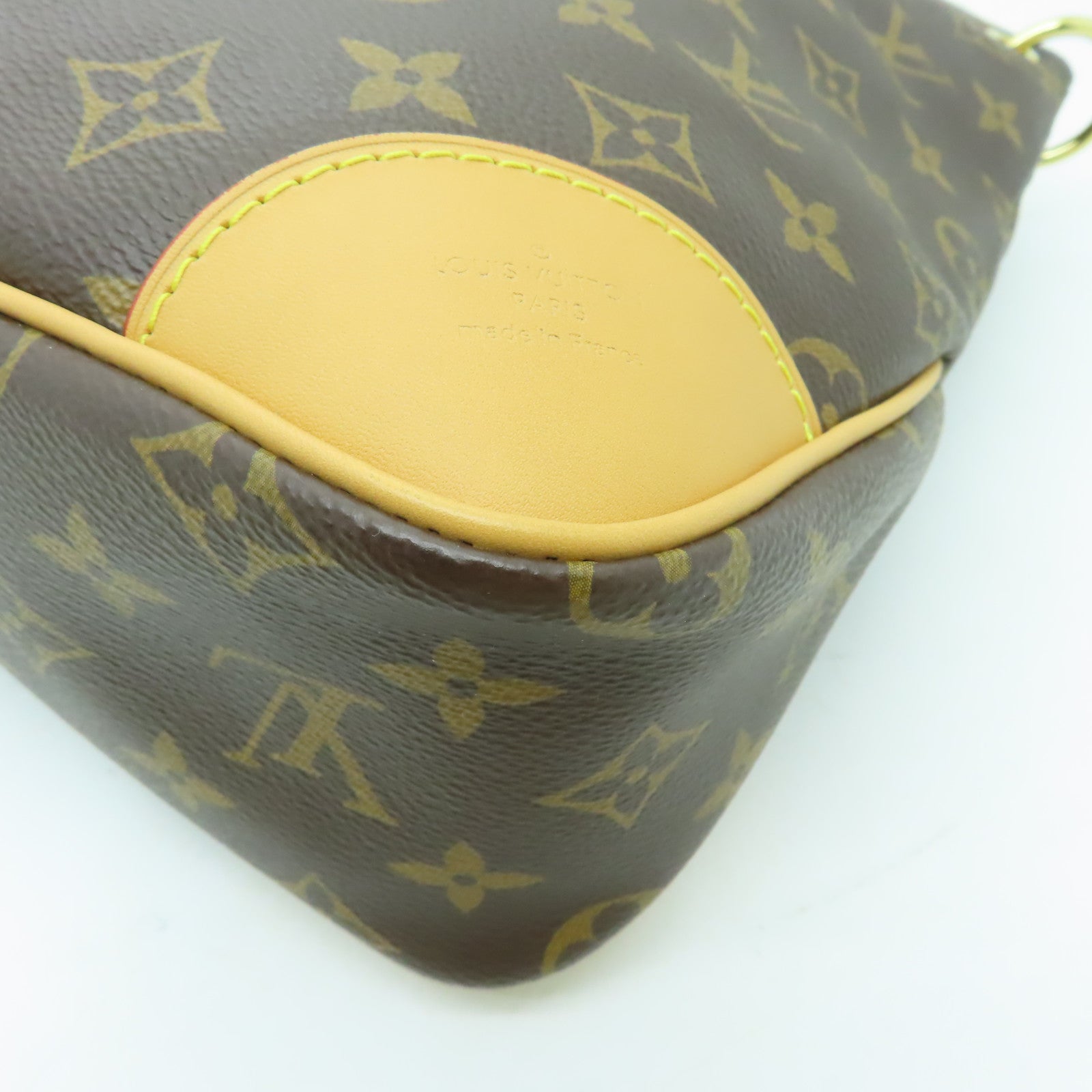 LOUIS VUITTON Monogram Odeon MM金扣肩背袋啡色