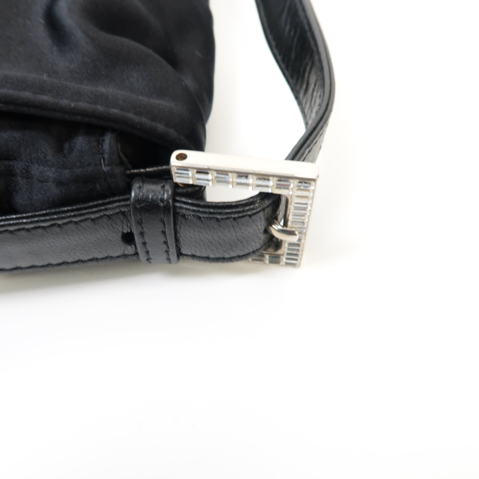 FENDI 尼龍Shoulder Bag銀扣肩背袋黒色