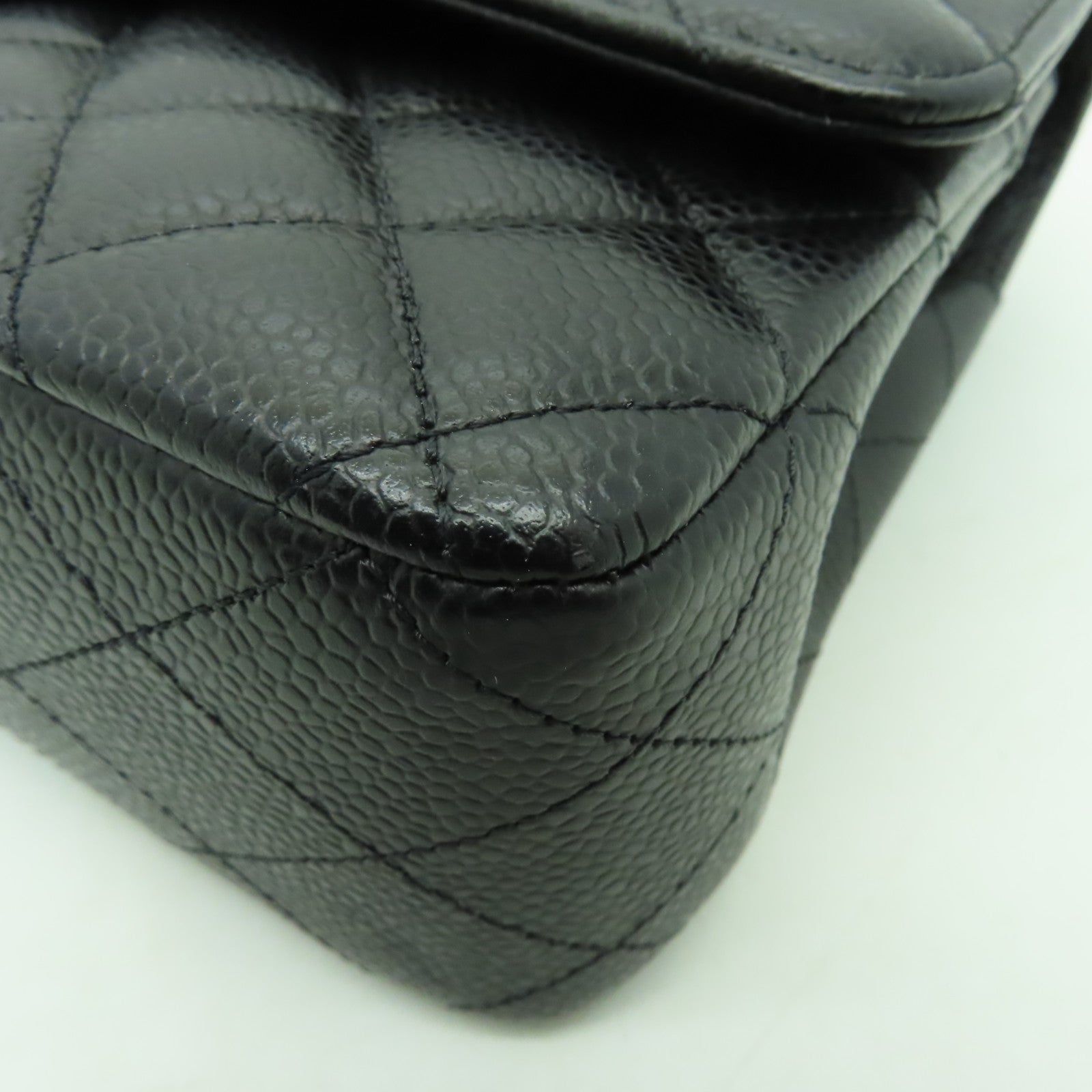CHANEL 【激減優惠】菱格Caviar皮革Classic Flap 25銀扣鏈帶肩背袋黒色