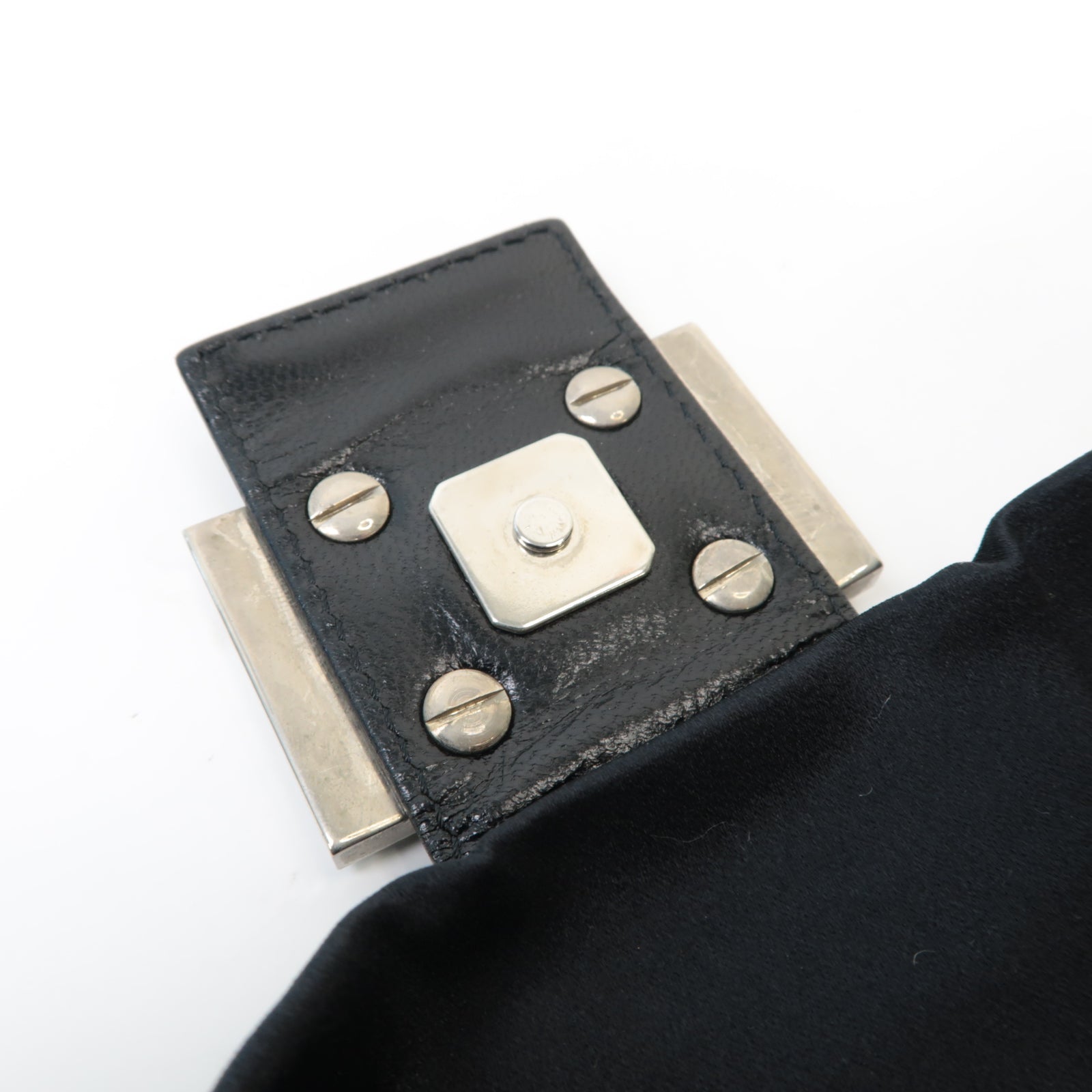 FENDI 尼龍Shoulder Bag銀扣肩背袋黒色