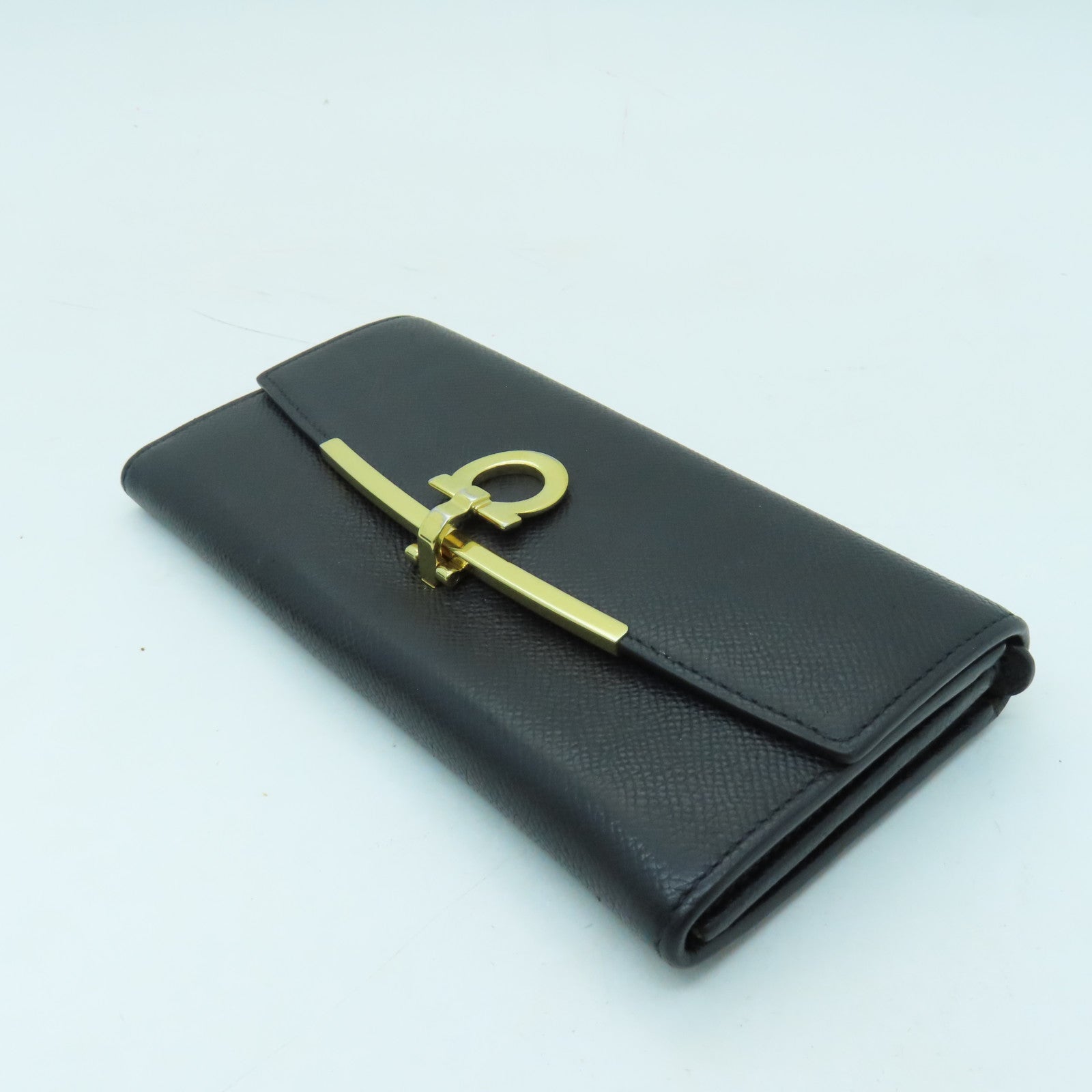 Salvatore Ferragamo 牛皮皮革Wallet金扣長錢包黑色