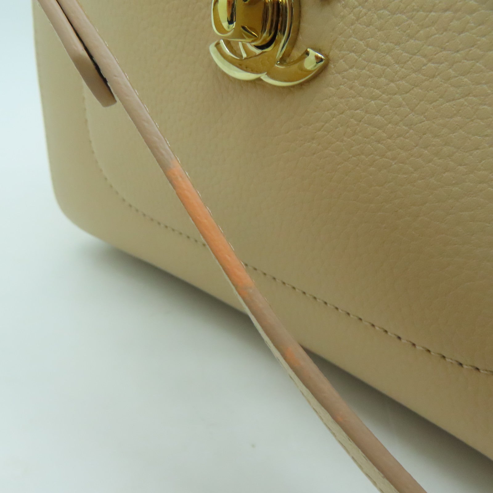 CHANEL Caviar皮革2Way Shoulder金扣手挽肩背两用袋米色い