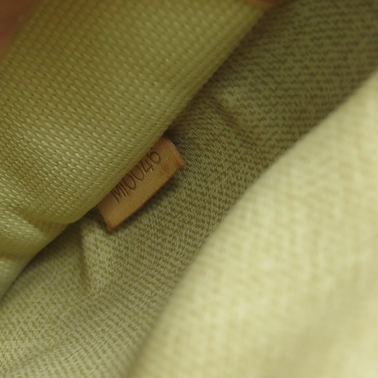 LOUIS VUITTON Monogram Trouville Hand Bag金扣手挽袋啡色