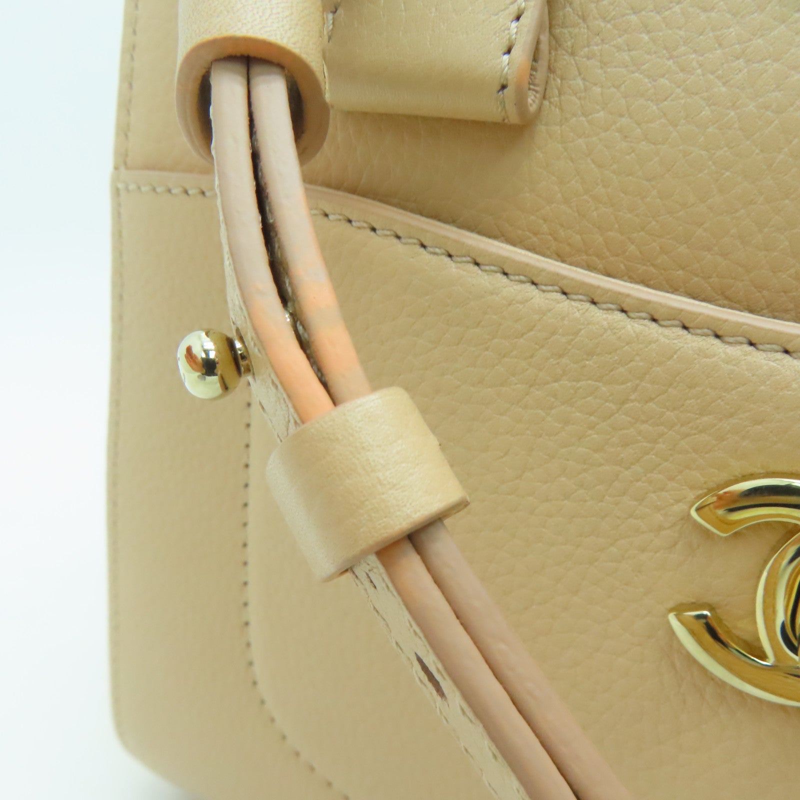CHANEL Caviar皮革2Way Shoulder金扣手挽肩背两用袋米色い