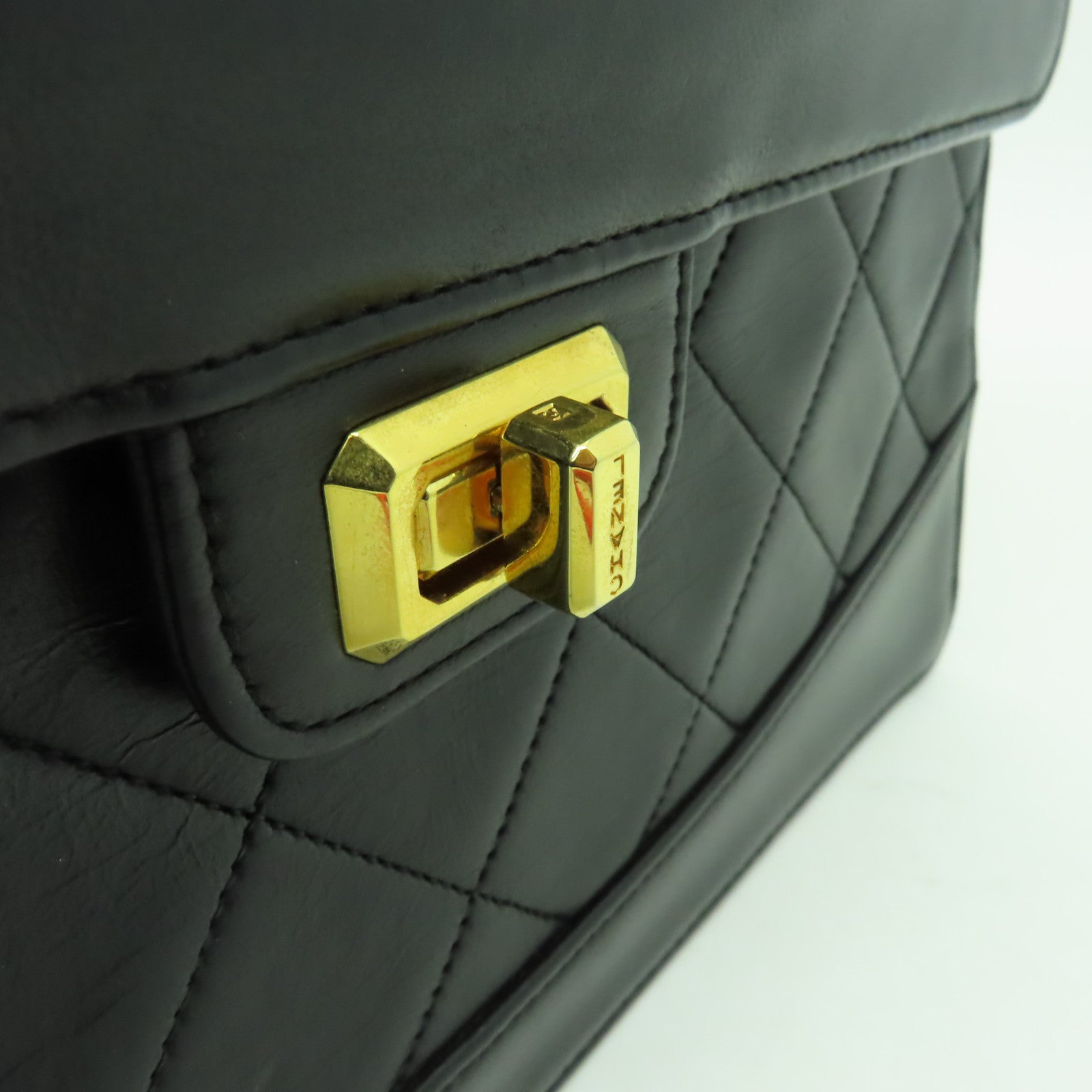 CHANEL 【激減優惠】菱格羊皮皮革Chain Shoulder Bag金扣鏈帶肩背袋黒色