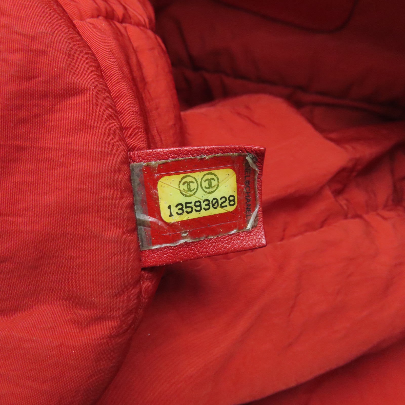 CHANEL 尼龙Coco Cocoon银扣肩背袋黑色