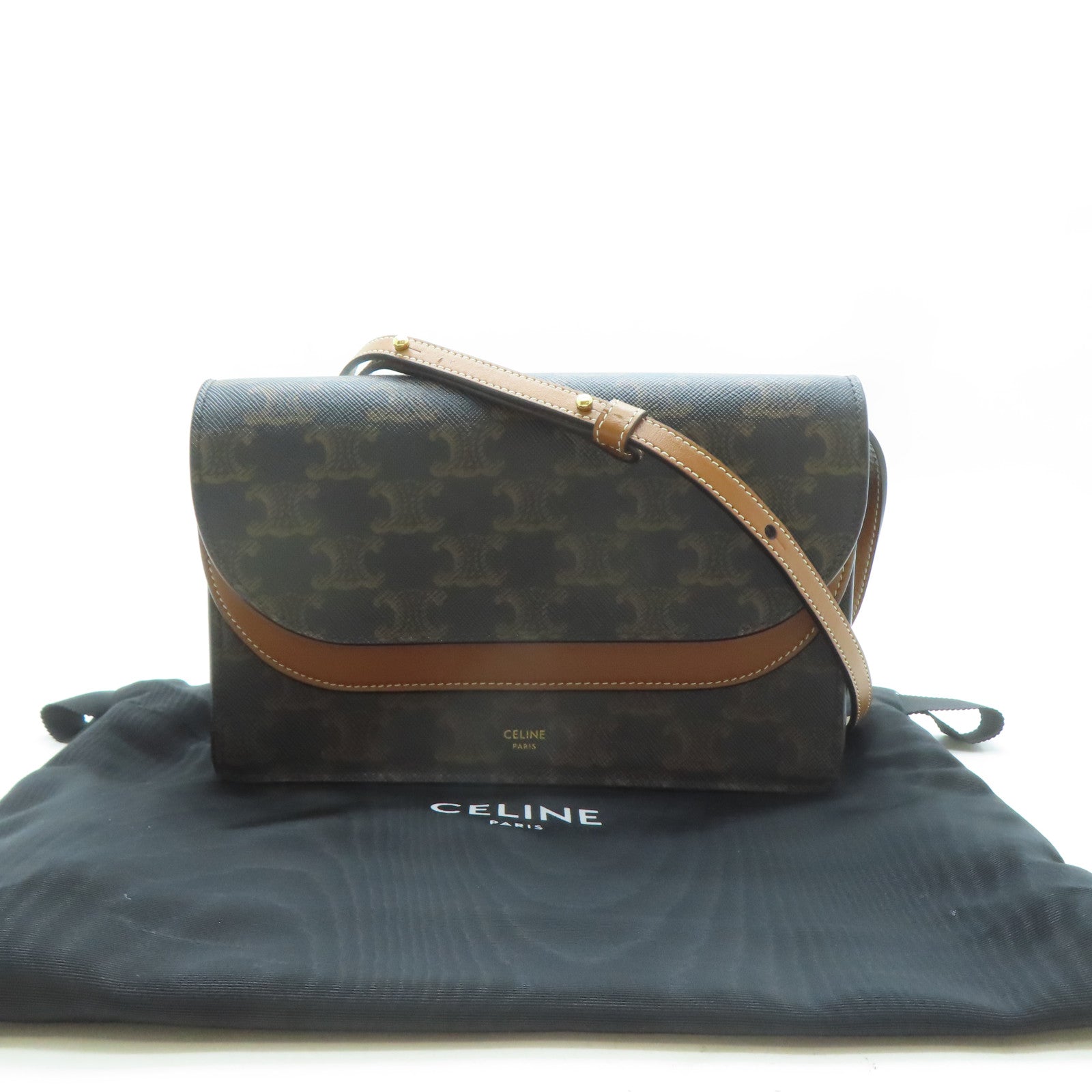 CELINE 塗層帆布Wallet On Strap金扣肩背袋啡色