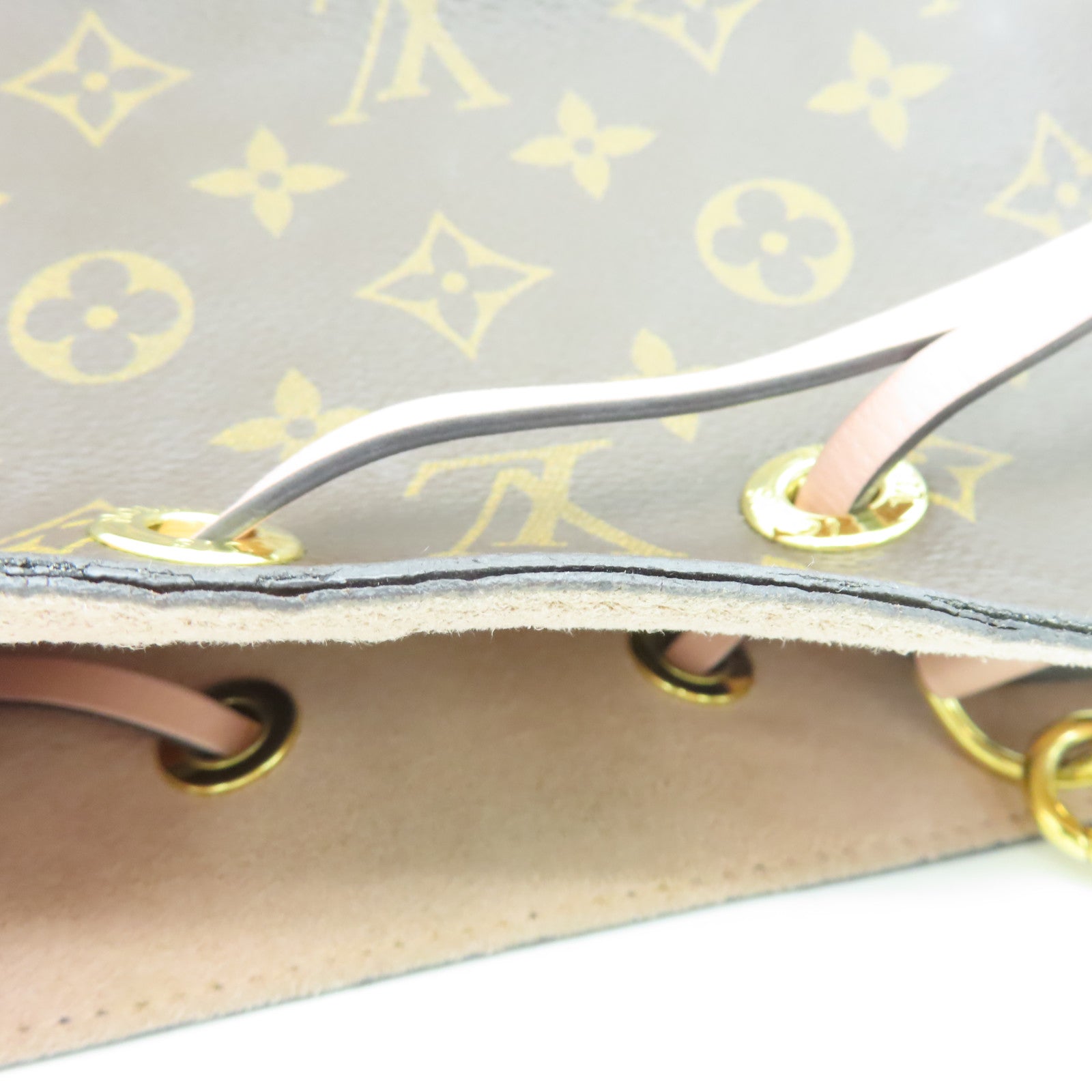 LOUIS VUITTON Monogram Neo Noe MM Gold Buckle Shoulder Bag Brown