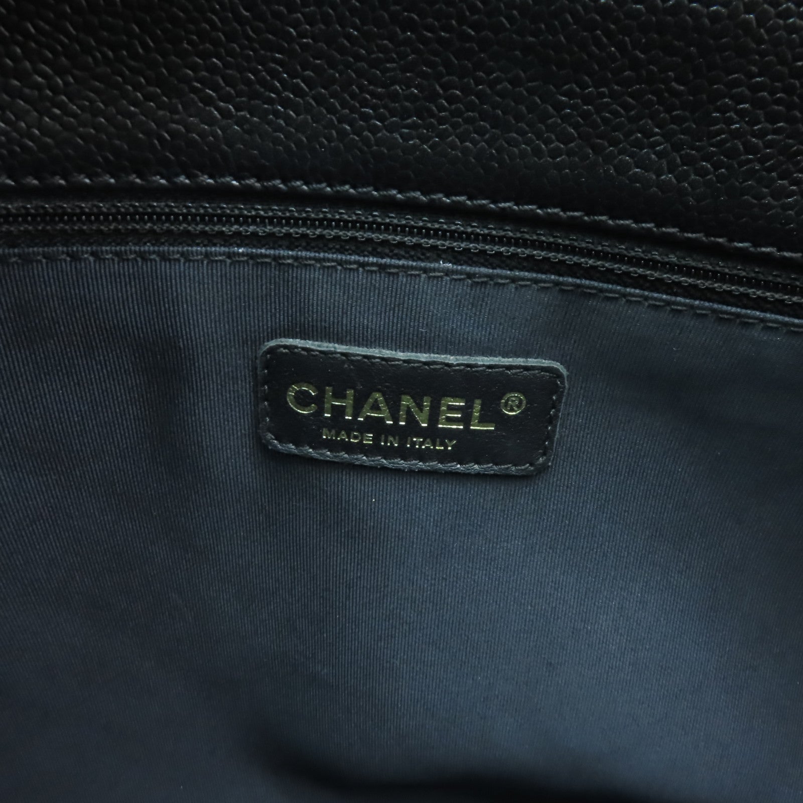 CHANEL 菱格Caviar皮革GST Tote金扣肩背袋黑色