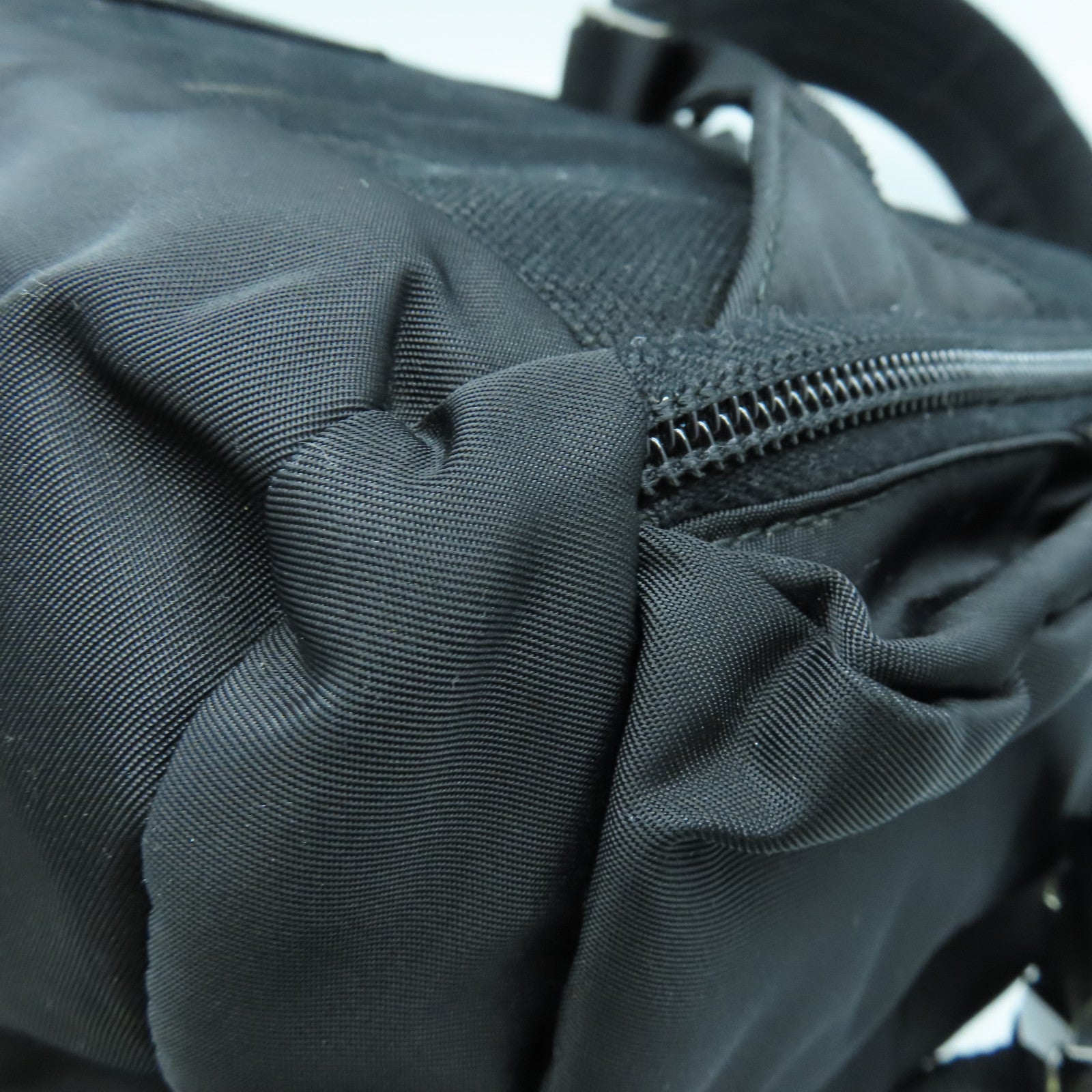 PRADA 尼龙Backpack银扣背包黑色