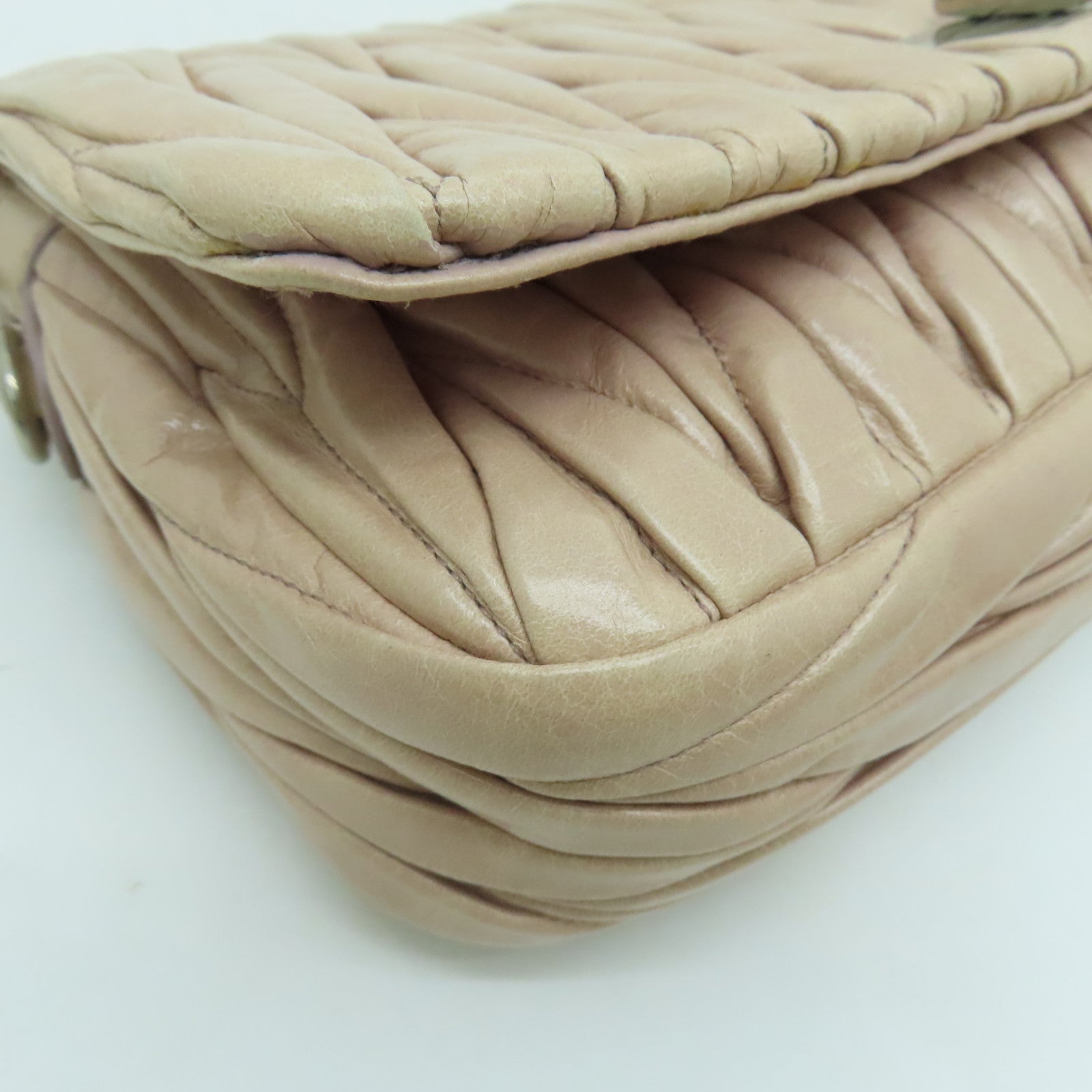 Miu Miu 牛皮皮革Shoulder Bag银扣肩背袋粉红色