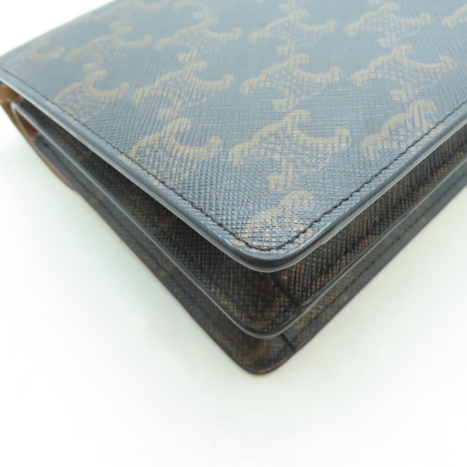 CELINE 塗層帆布Wallet On Strap金扣肩背袋啡色